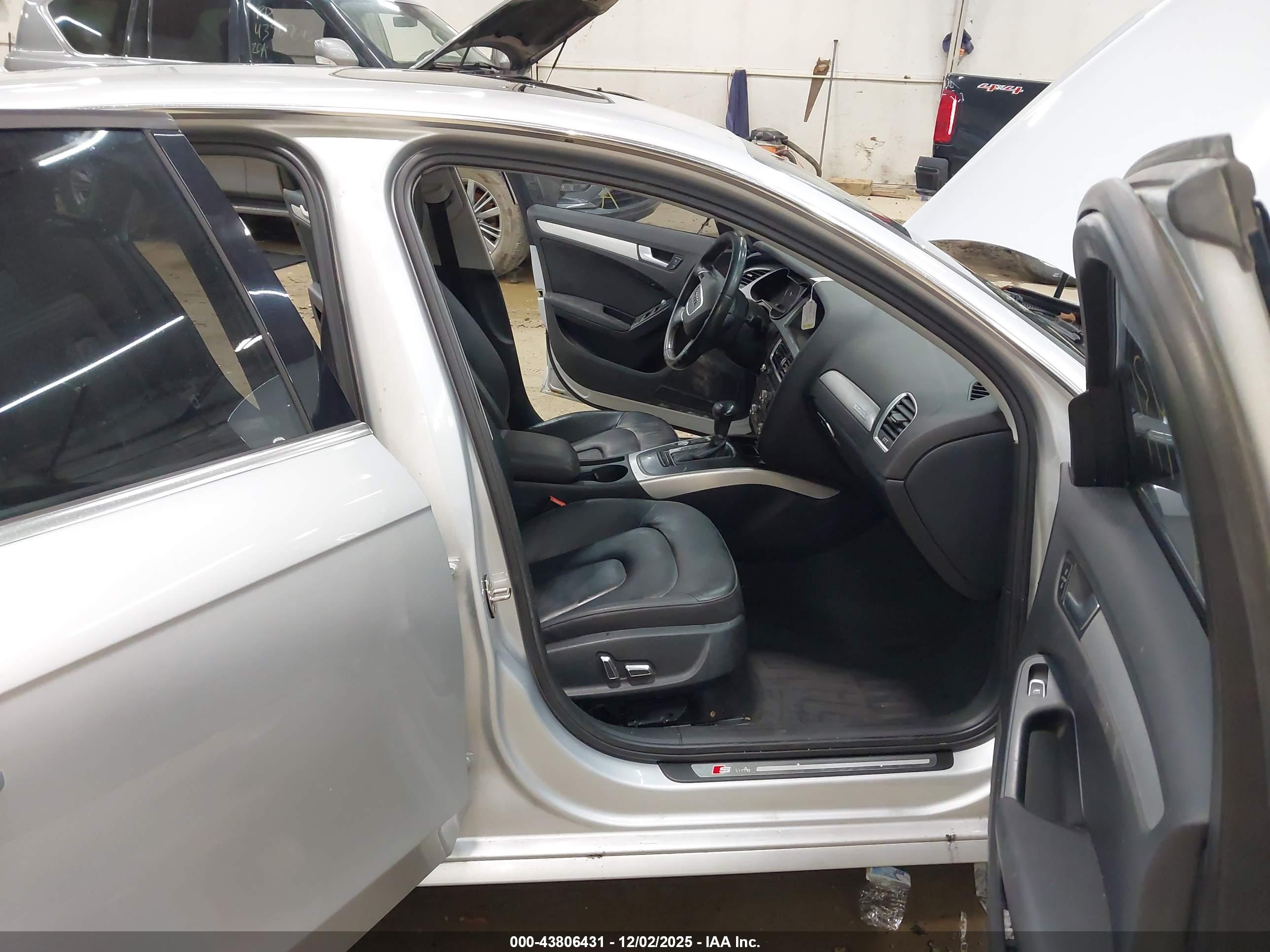 AUDI A4 image 5