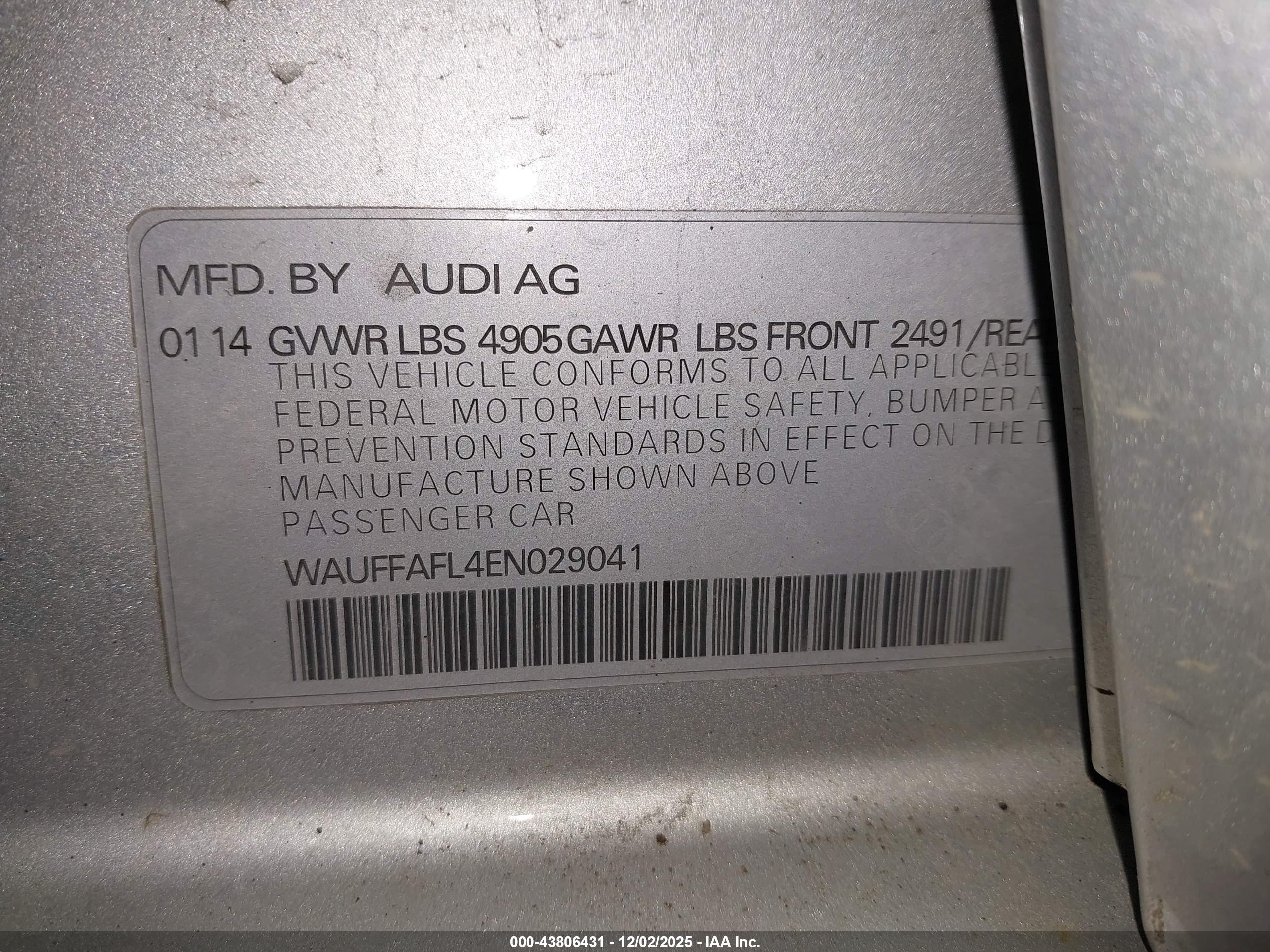 AUDI A4 image 9