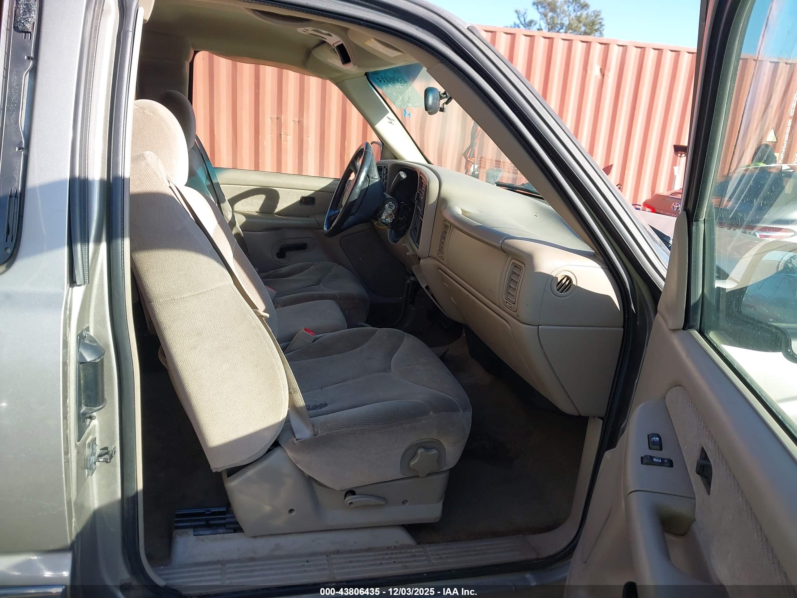 GMC SIERRA image 5