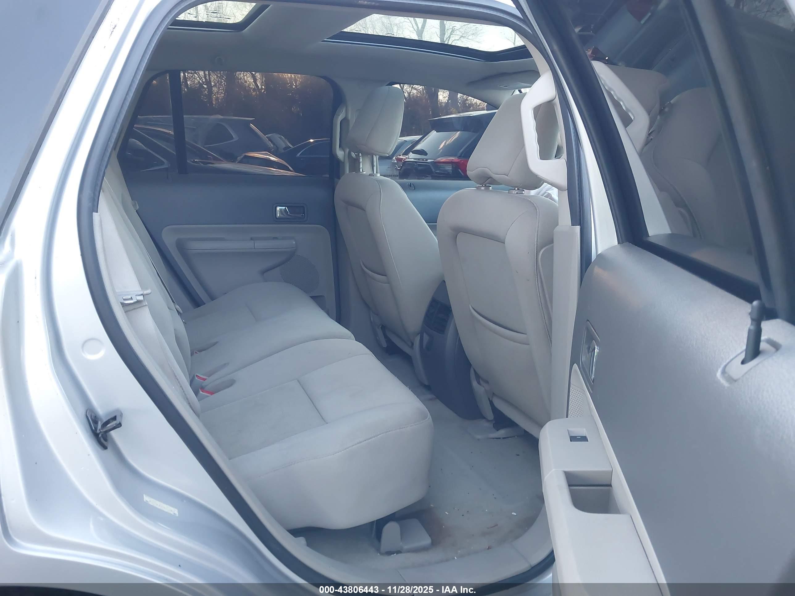 FORD EDGE image 8