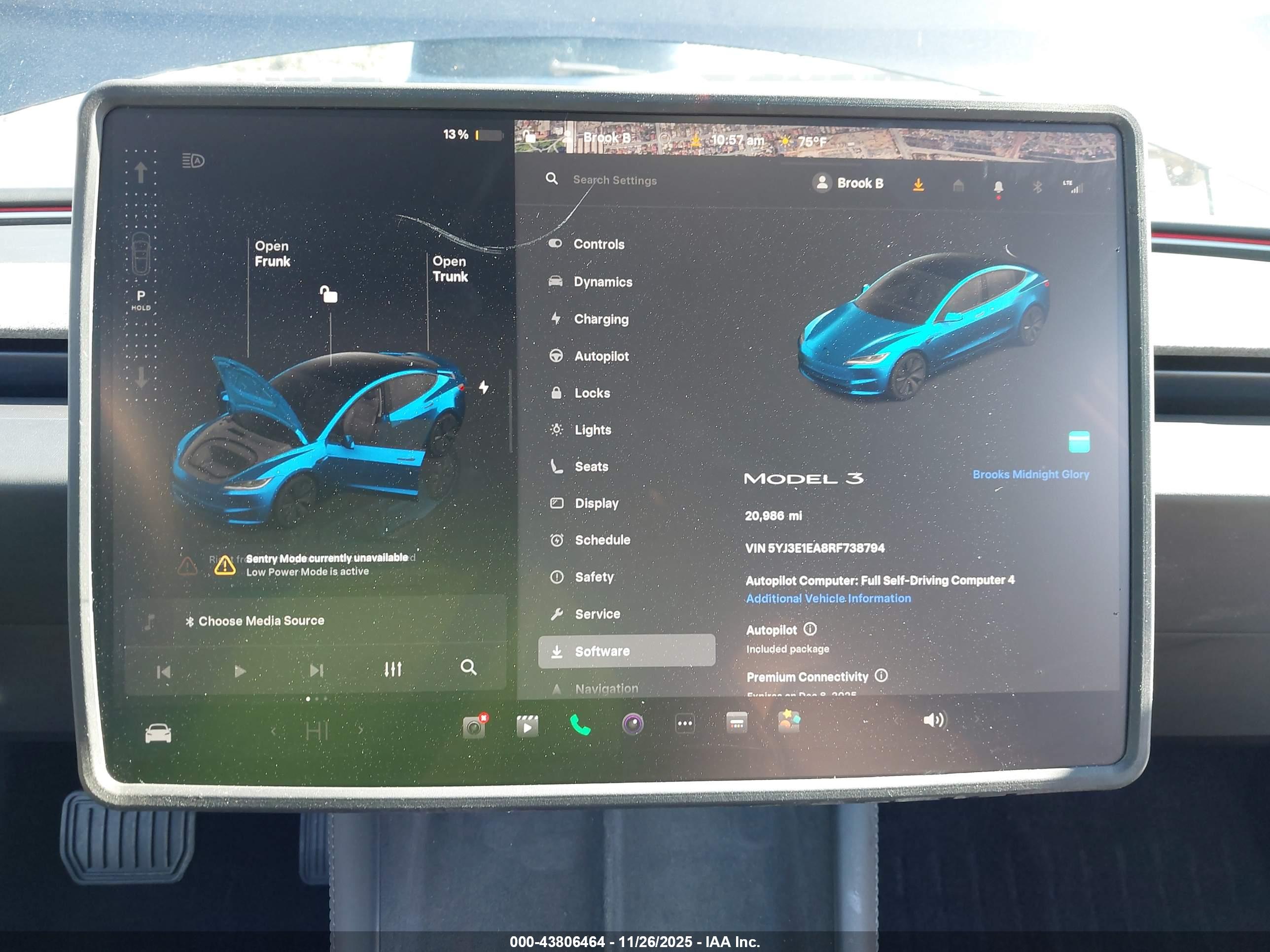 TESLA MODEL image 7