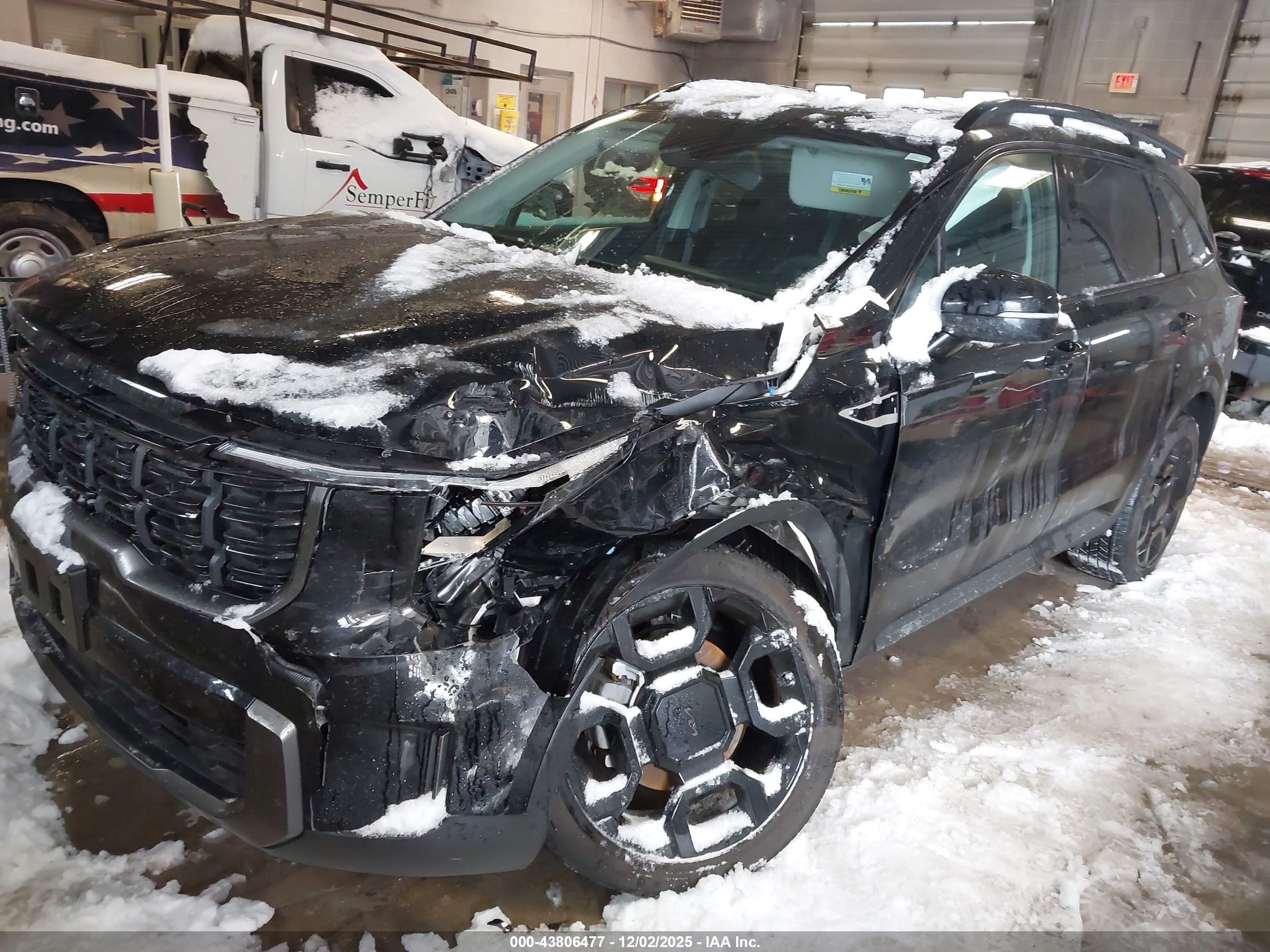KIA SORENTO image 2