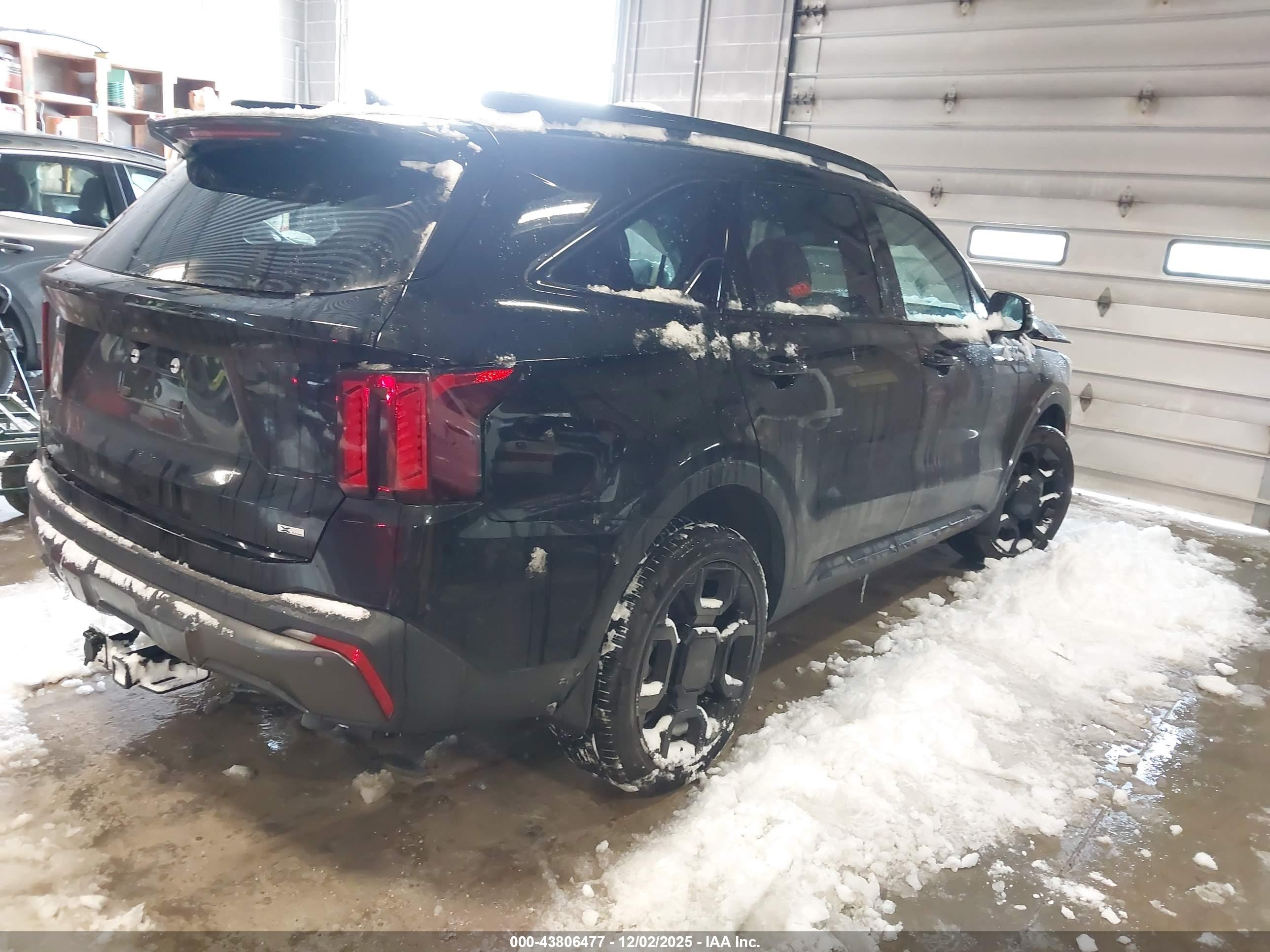 KIA SORENTO image 4