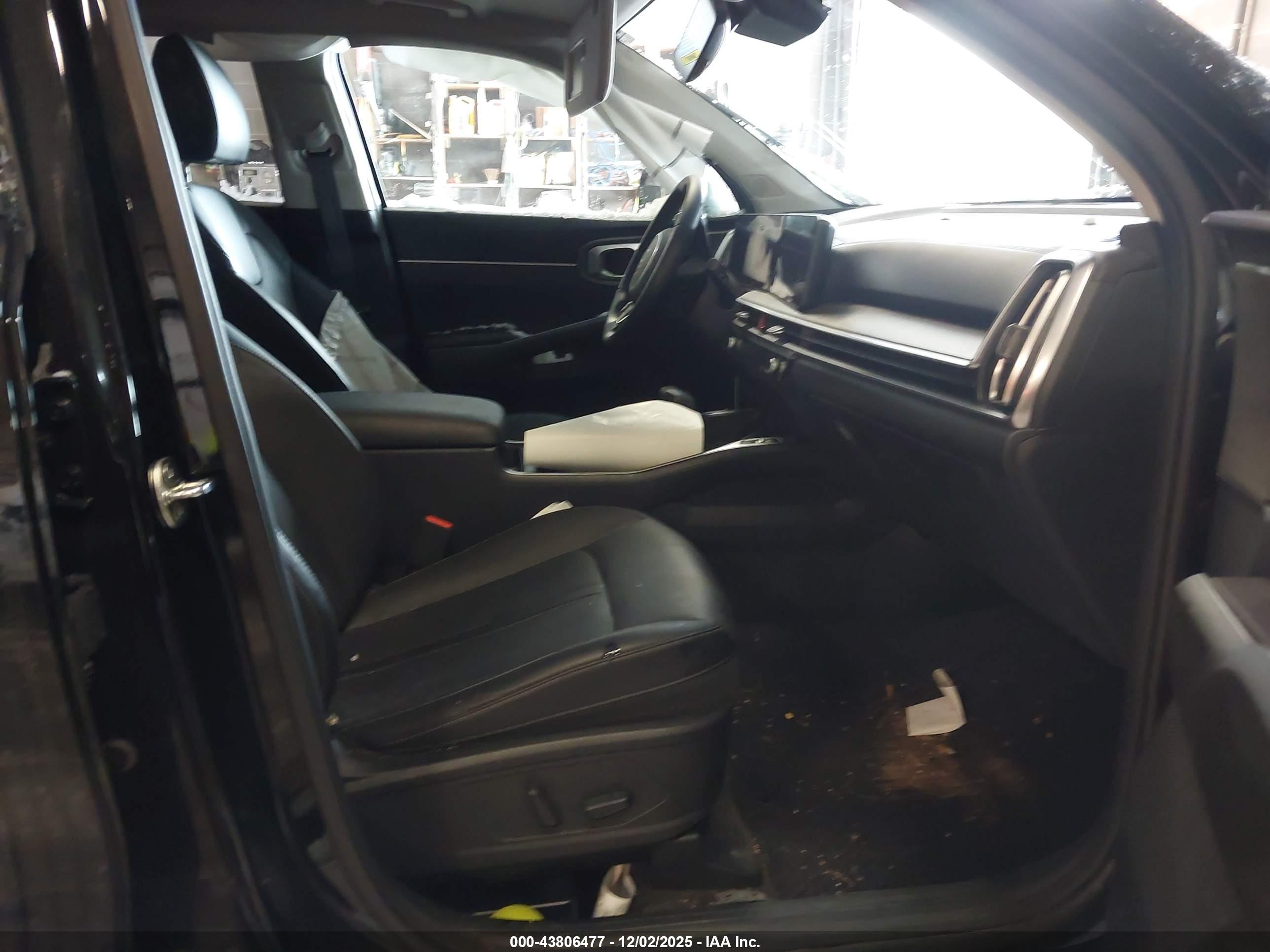 KIA SORENTO image 5