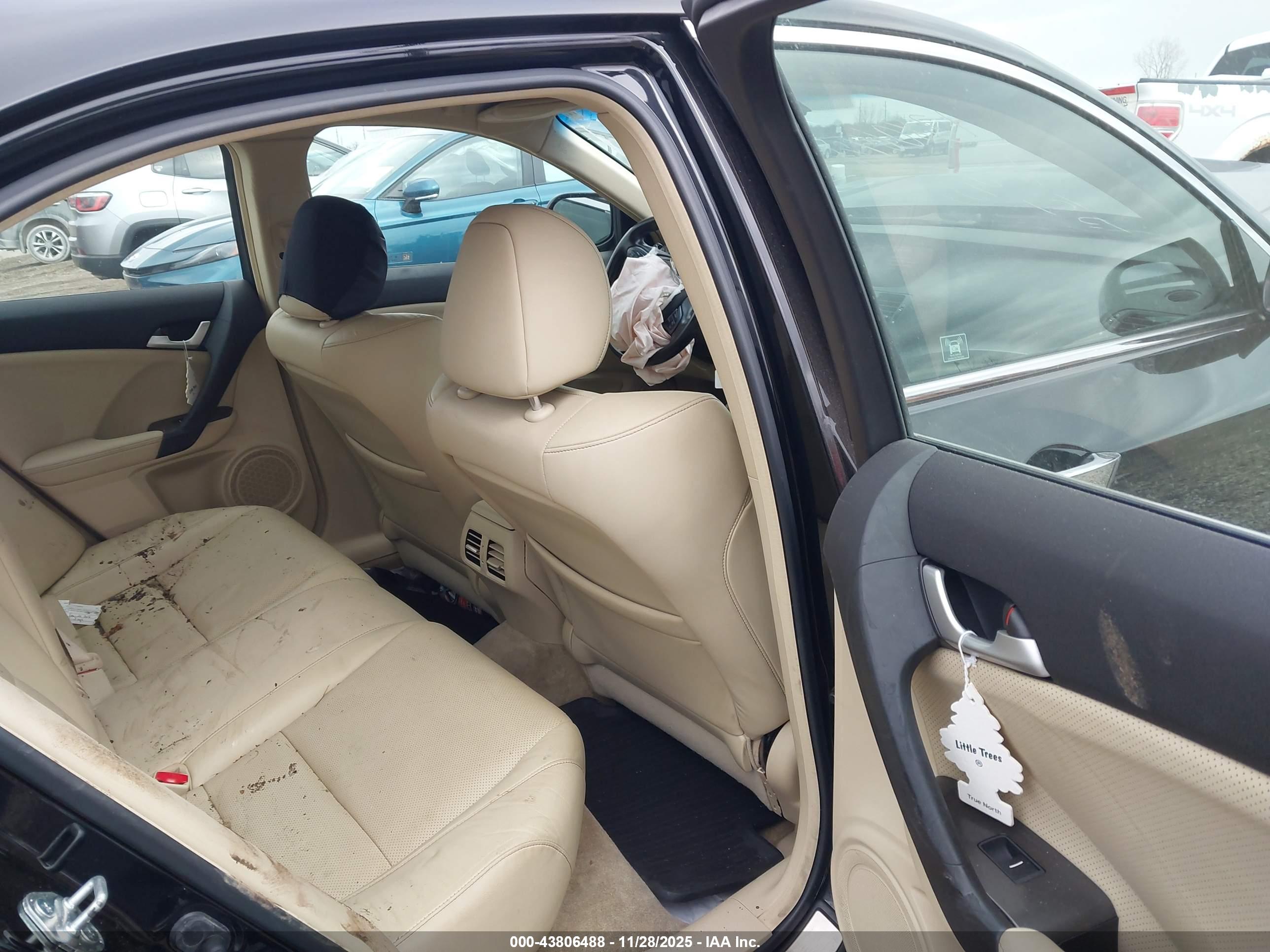 ACURA TSX image 8