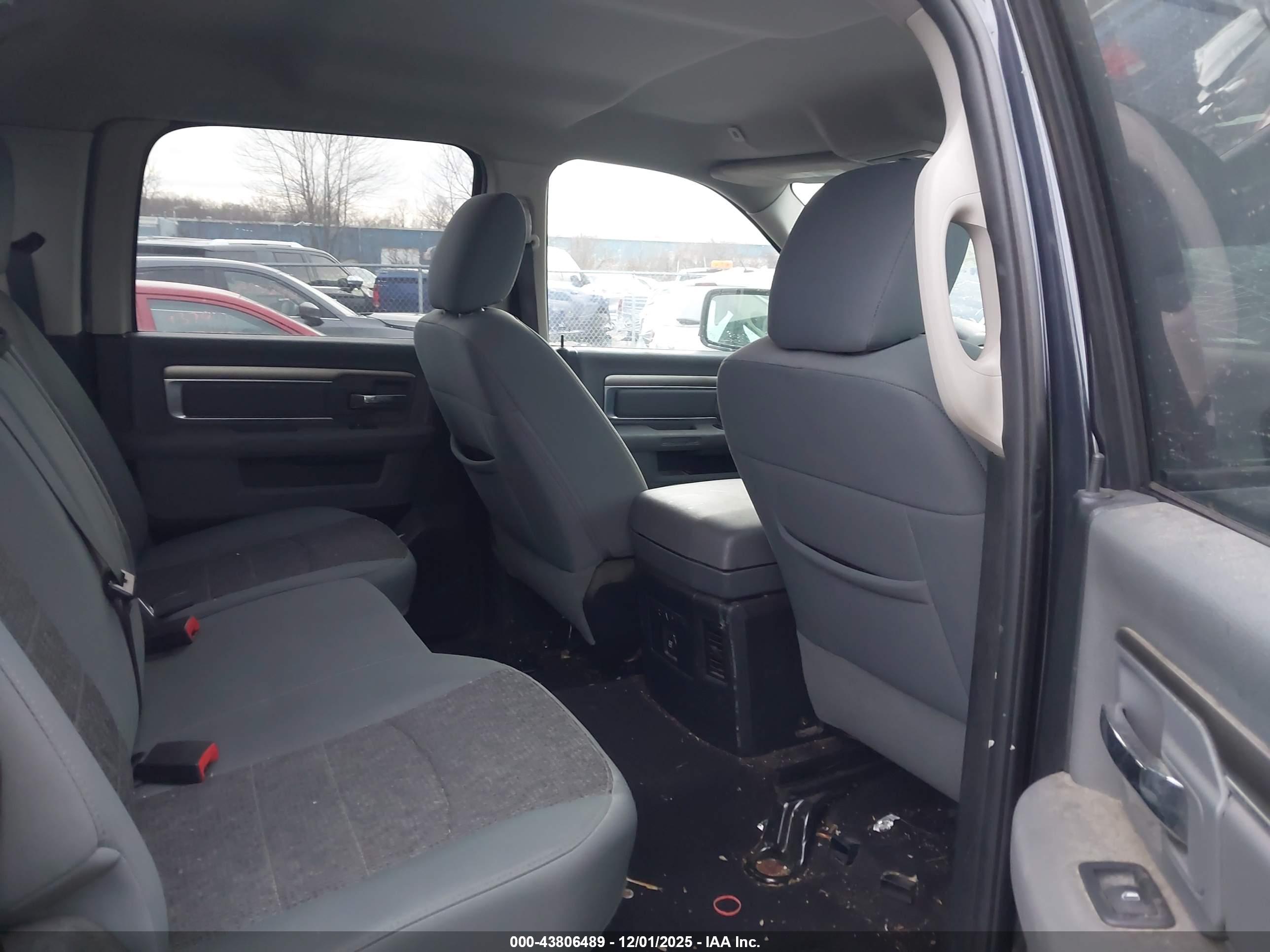 RAM 1500 image 8