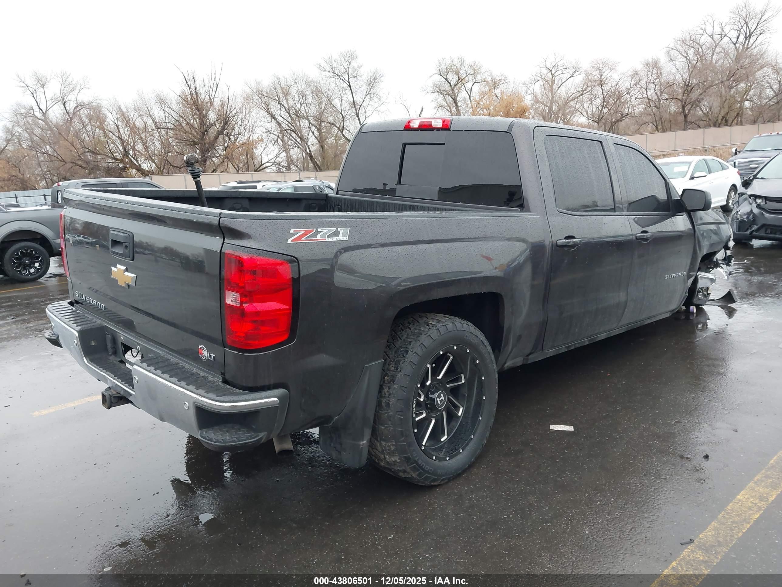 CHEVROLET SILVERADO image 4