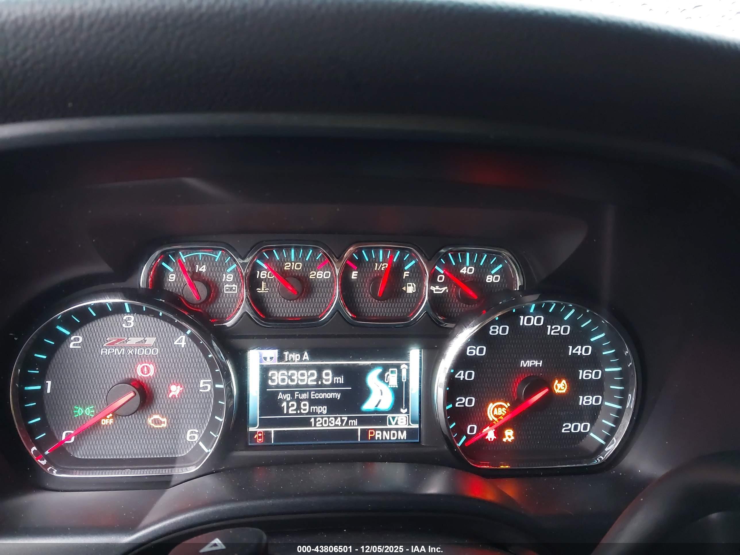 CHEVROLET SILVERADO image 7