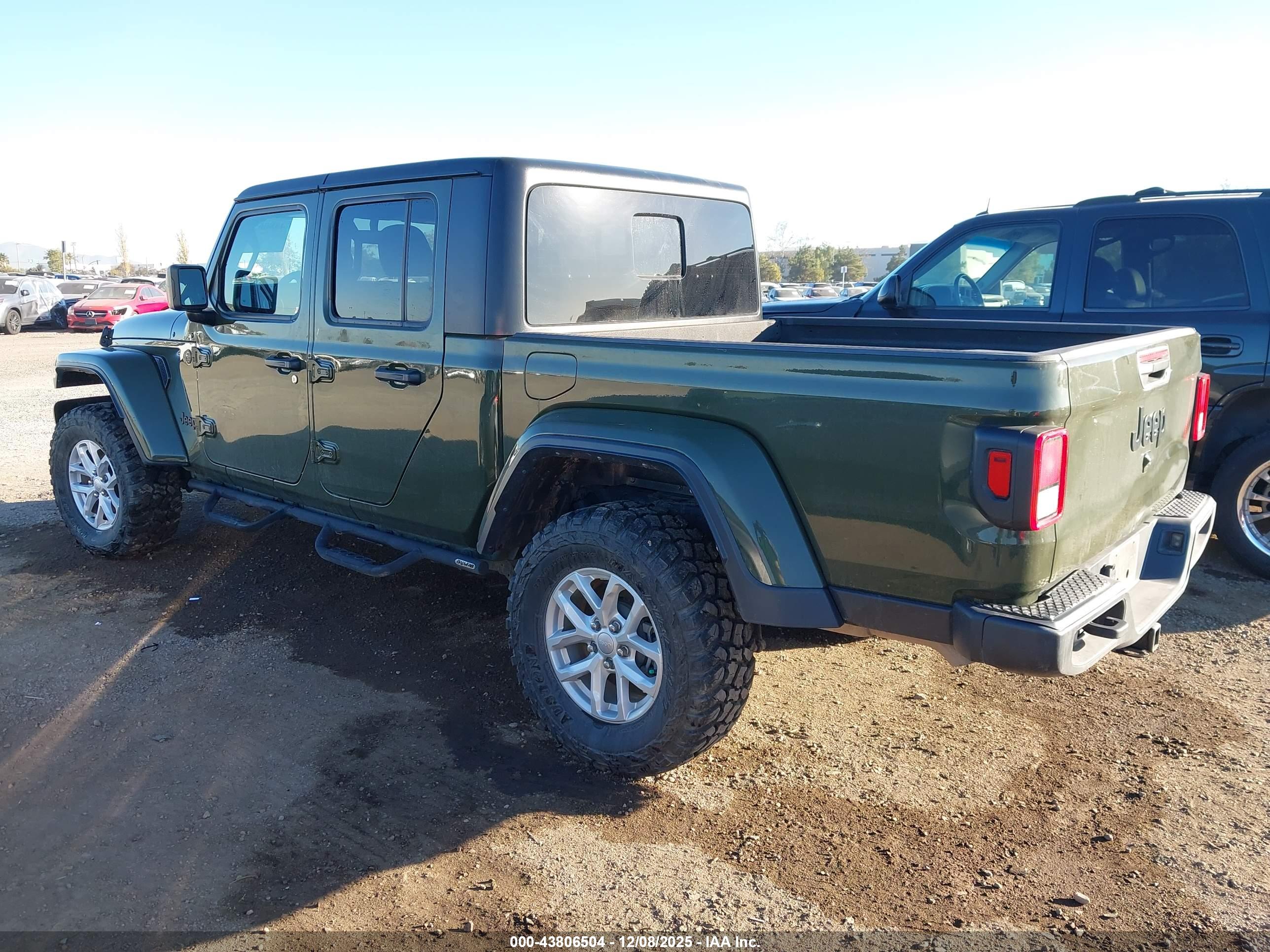 JEEP GLADIATOR image 3