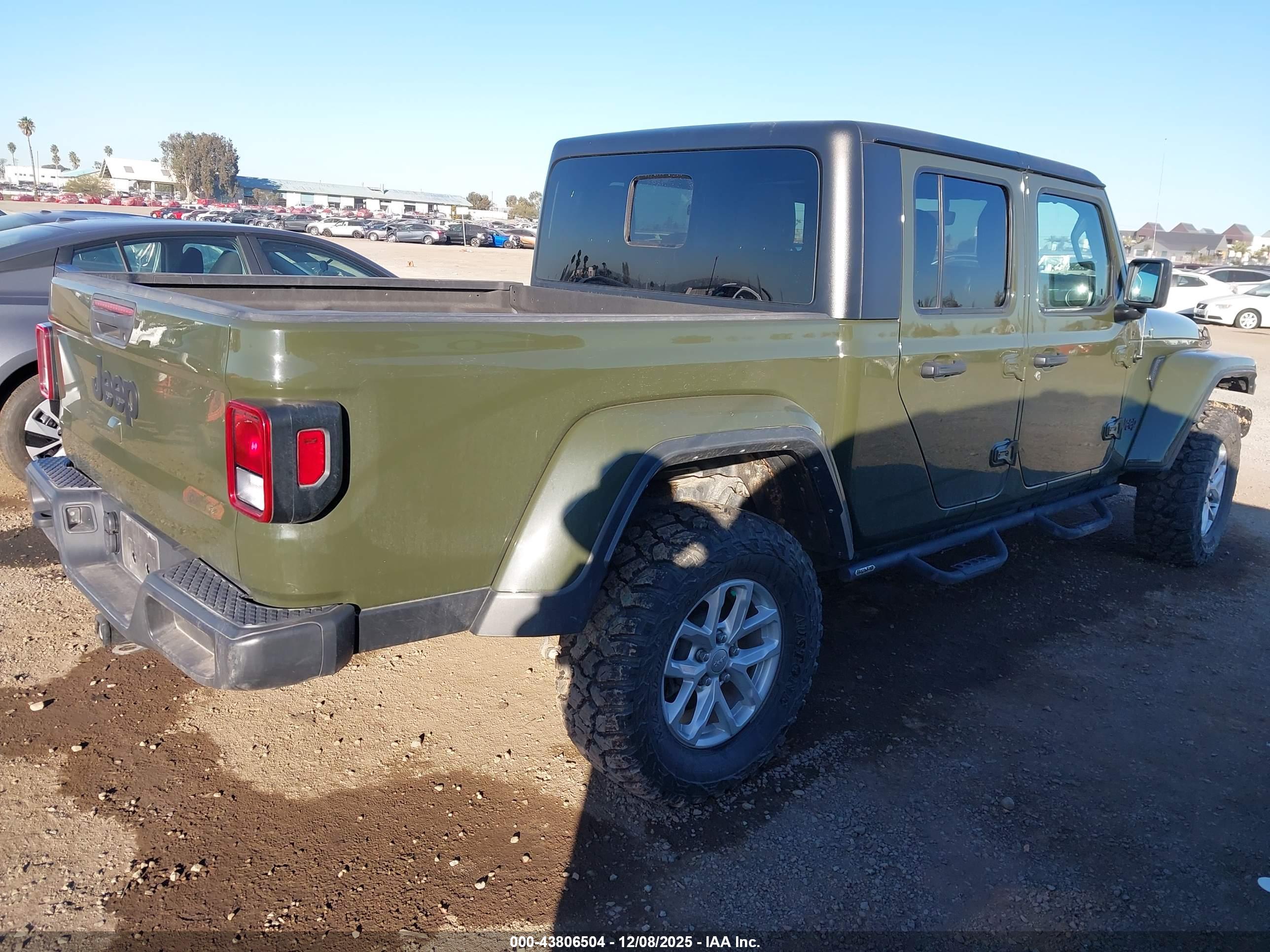 JEEP GLADIATOR image 4