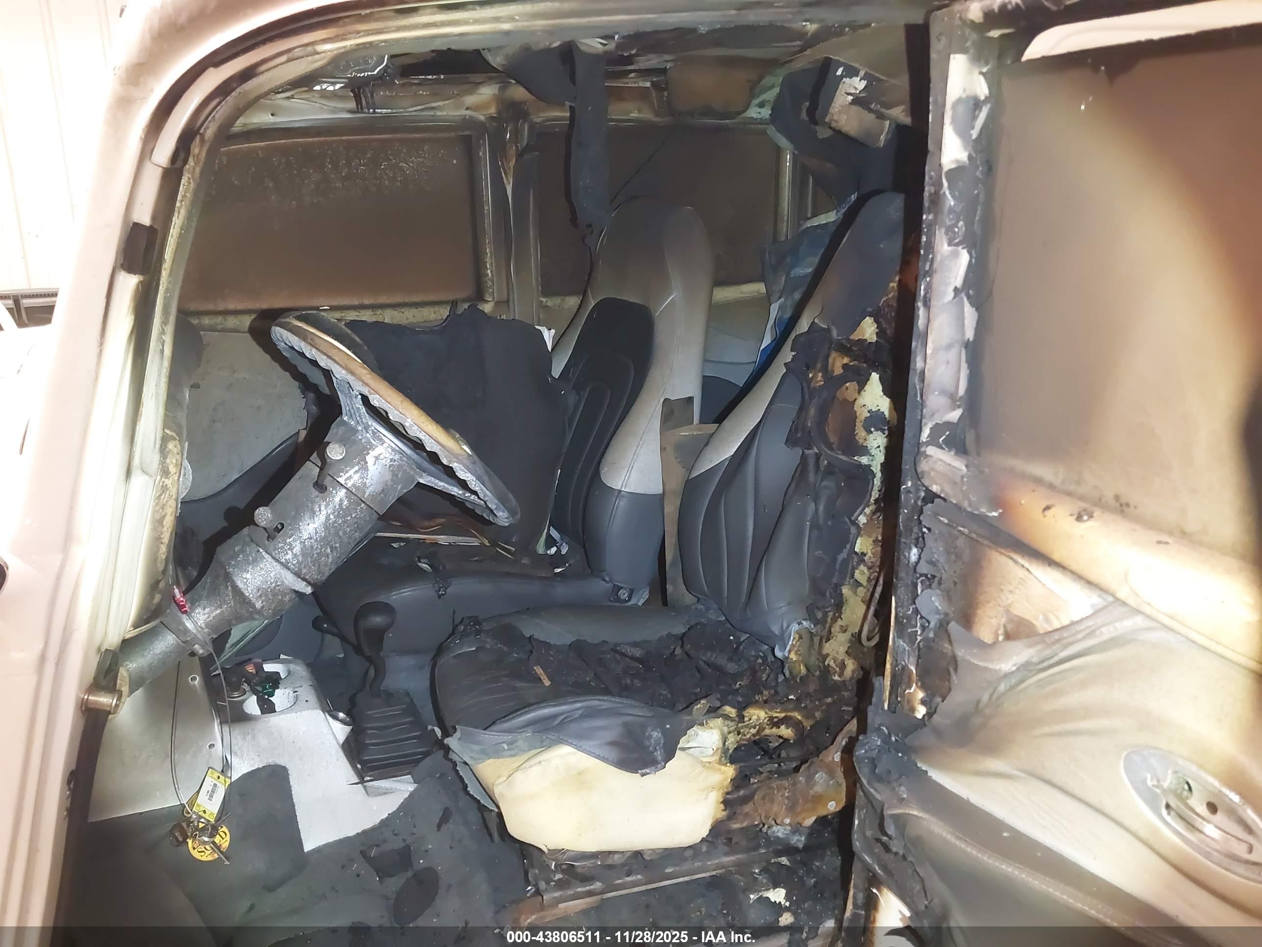 FORD SEDAN image 6