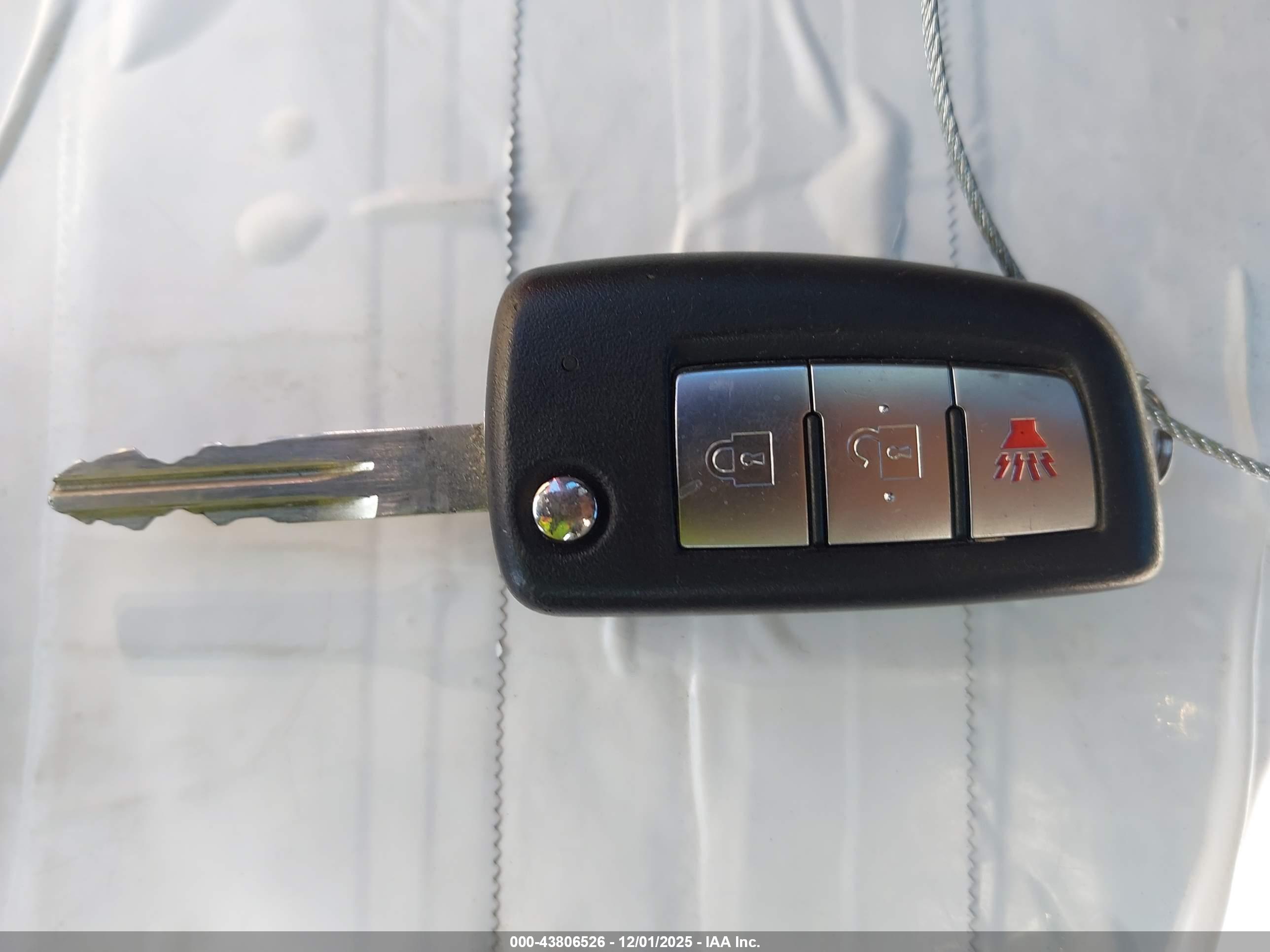 NISSAN ROGUE image 11