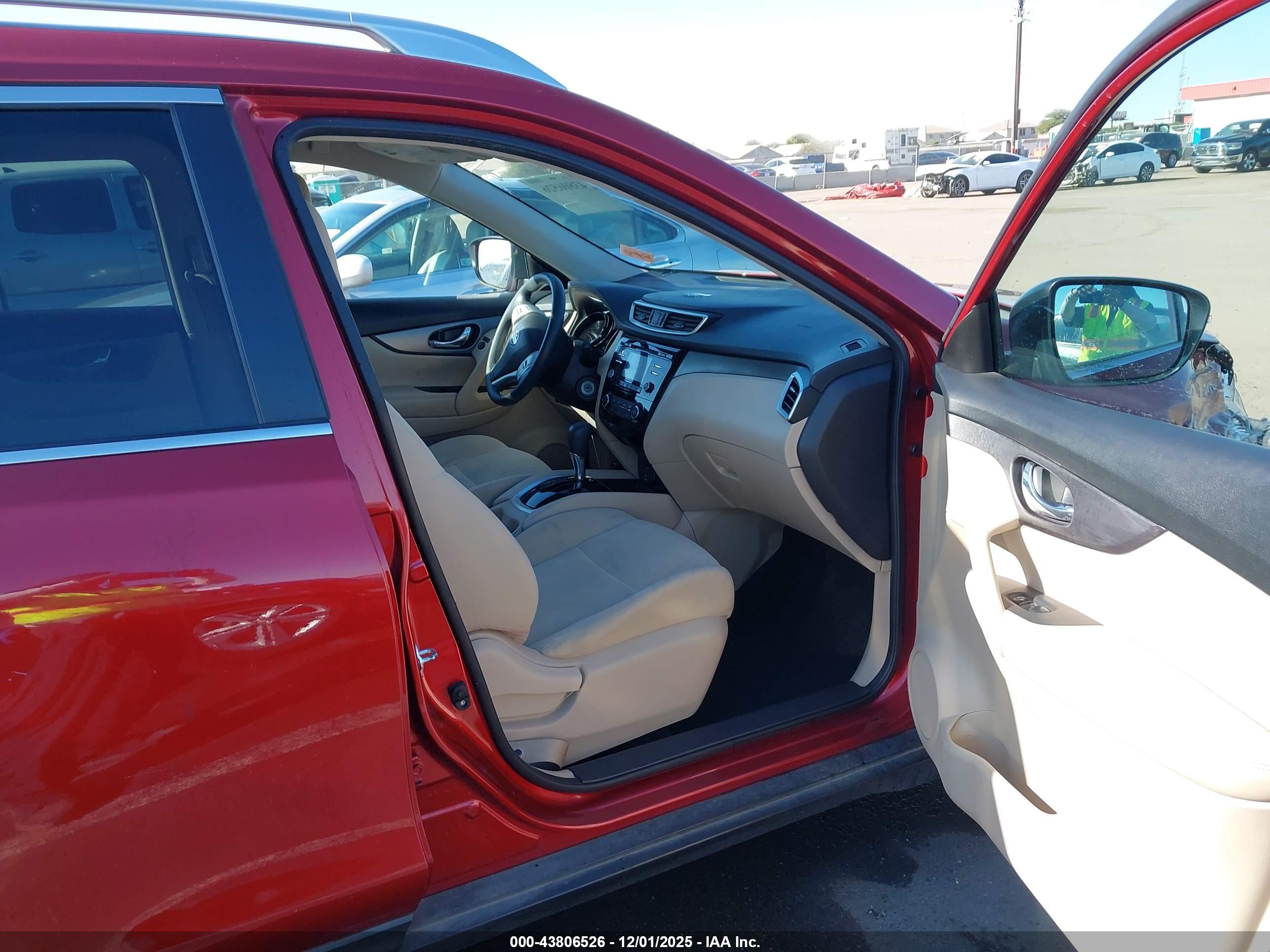 NISSAN ROGUE image 5