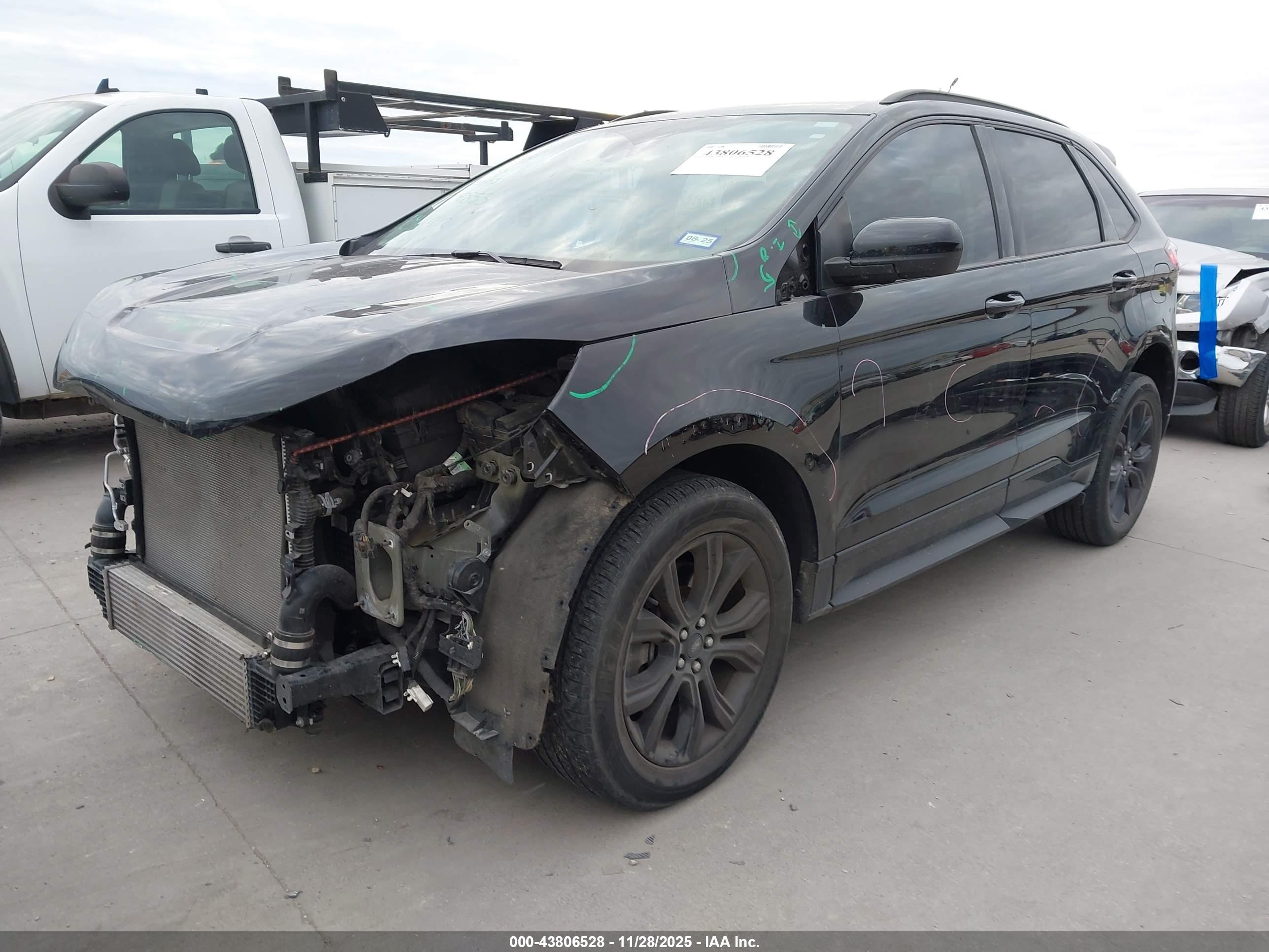 FORD EDGE image 2