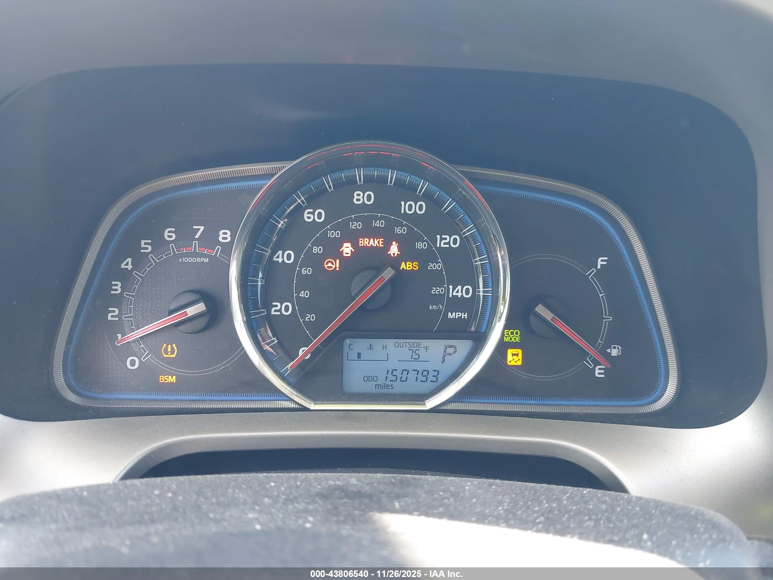 TOYOTA RAV4 image 7