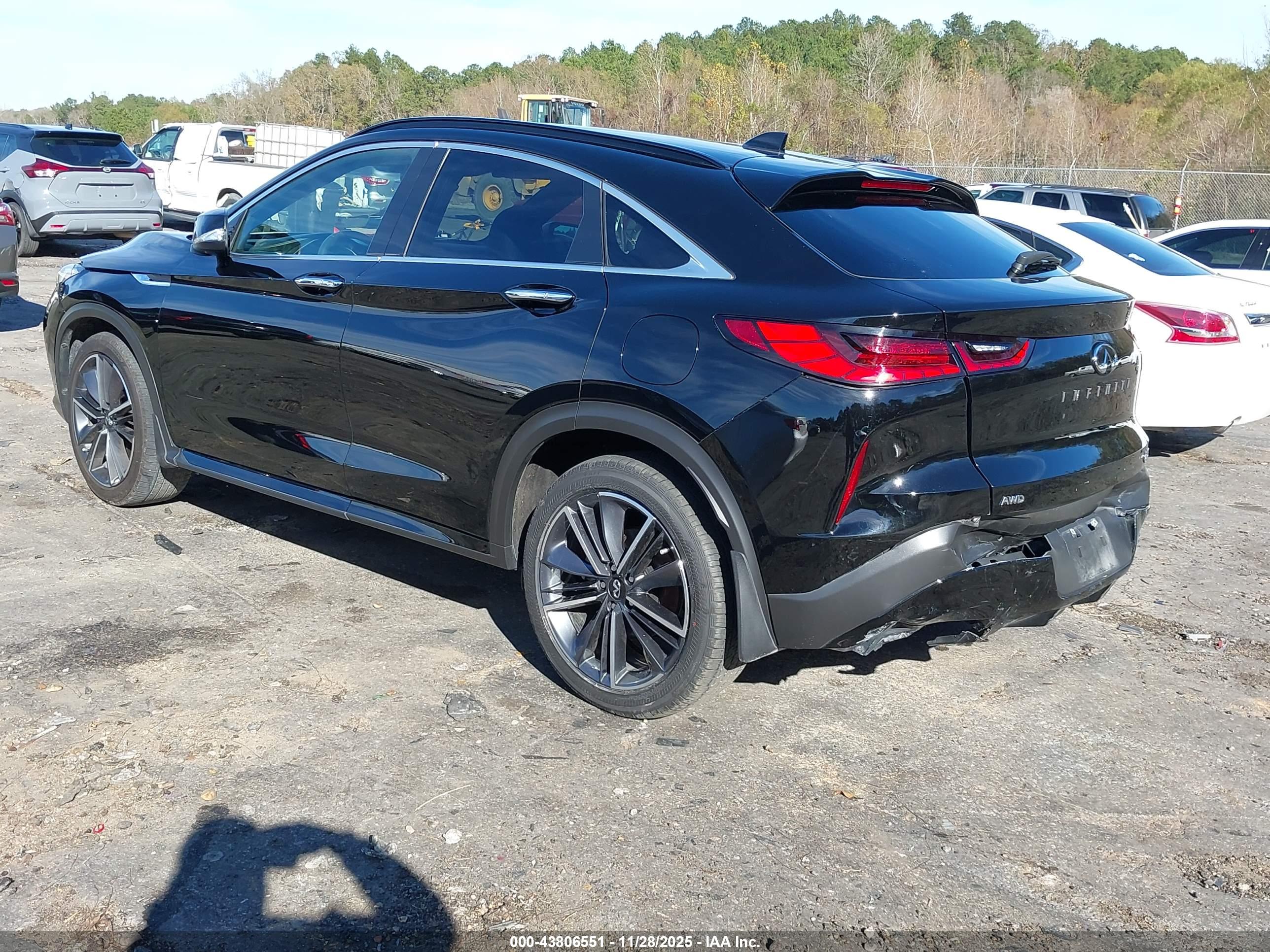 INFINITI QX55 image 3