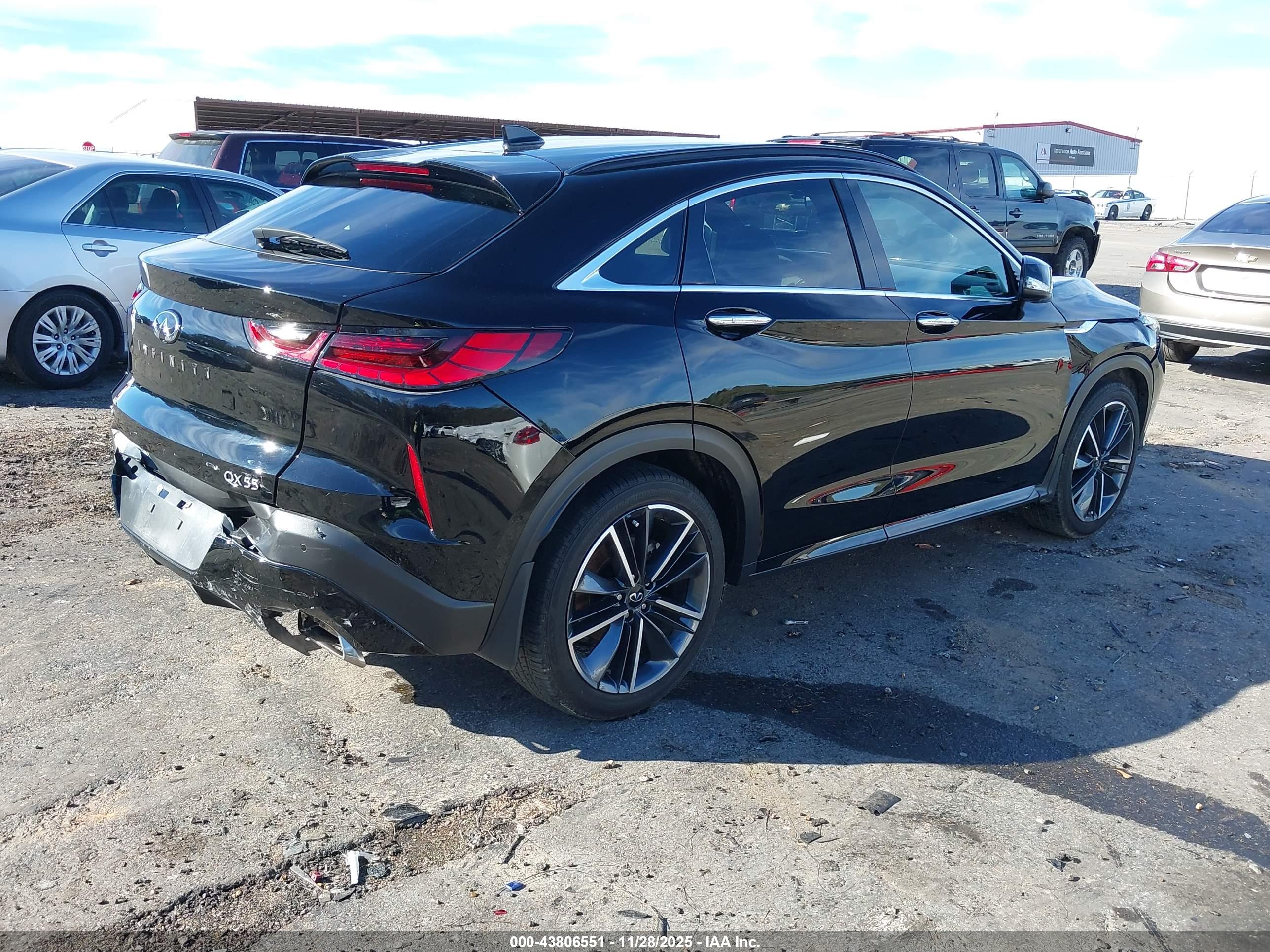 INFINITI QX55 image 4