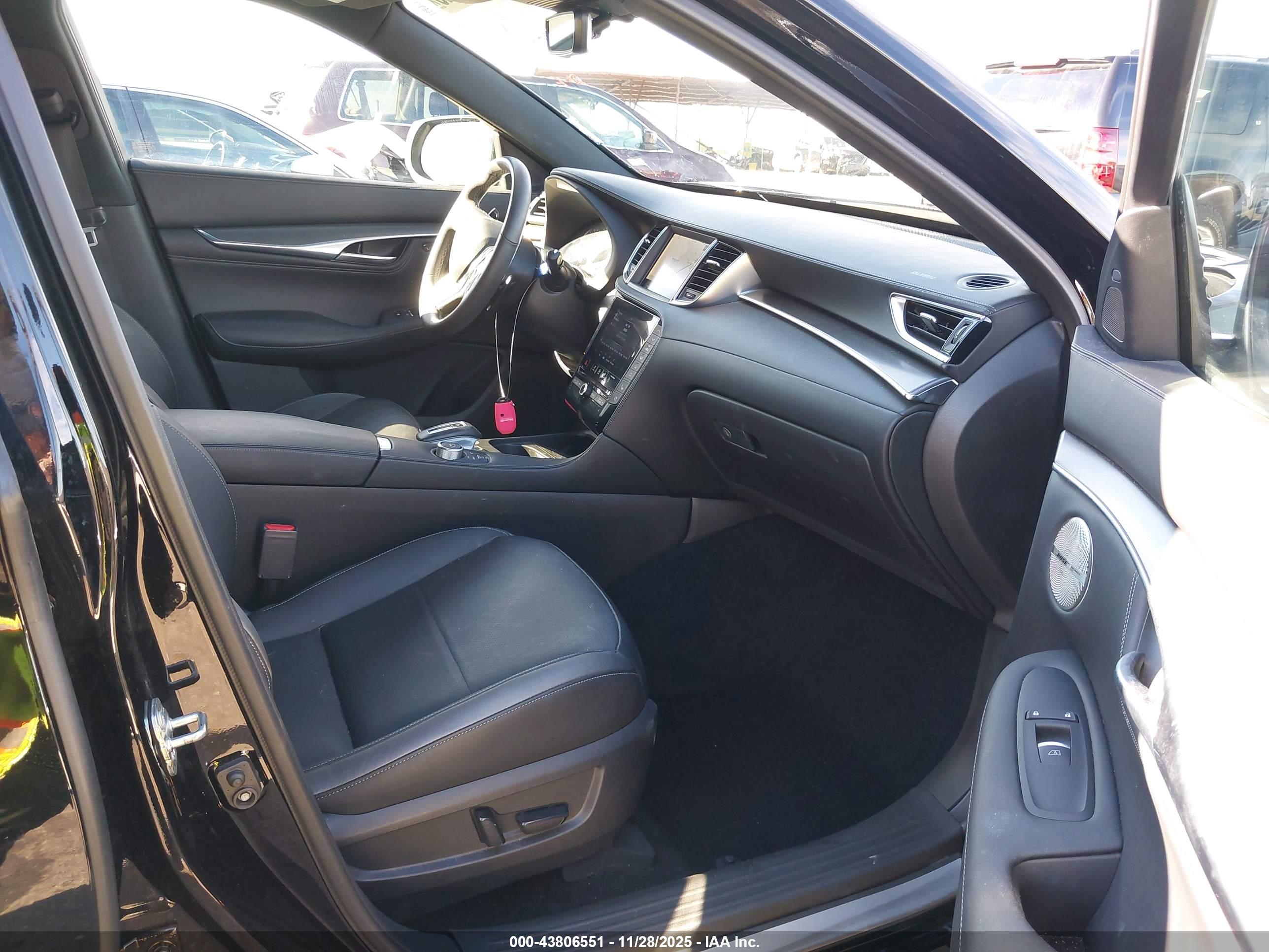 INFINITI QX55 image 5