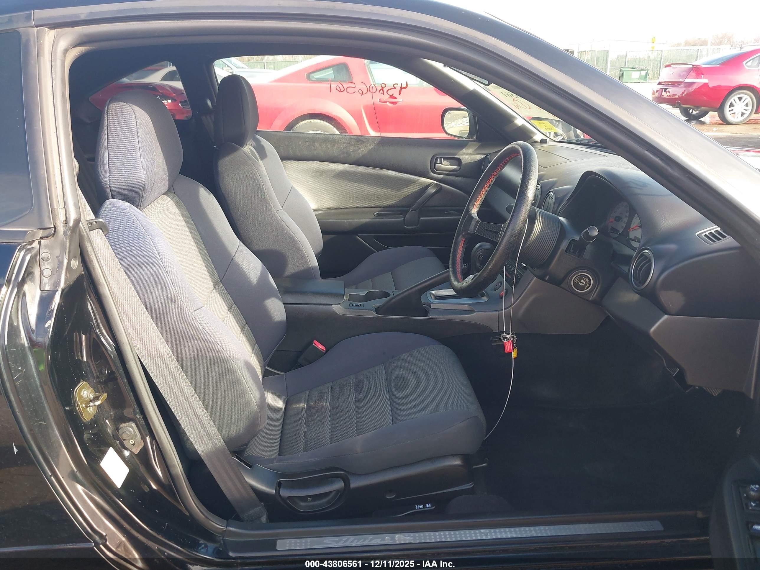 NISSAN SILVIA image 5