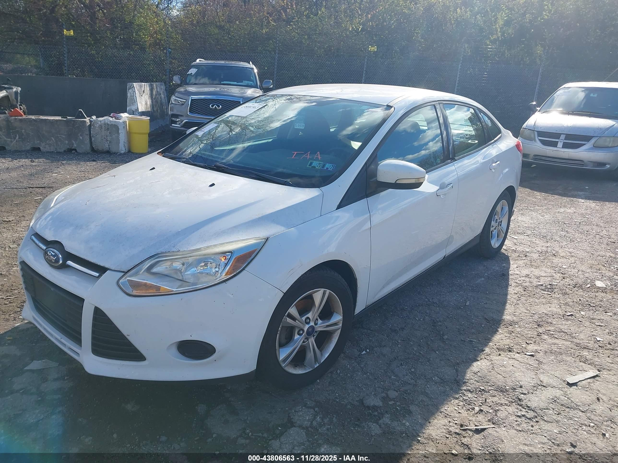 FORD FOCUS image 2