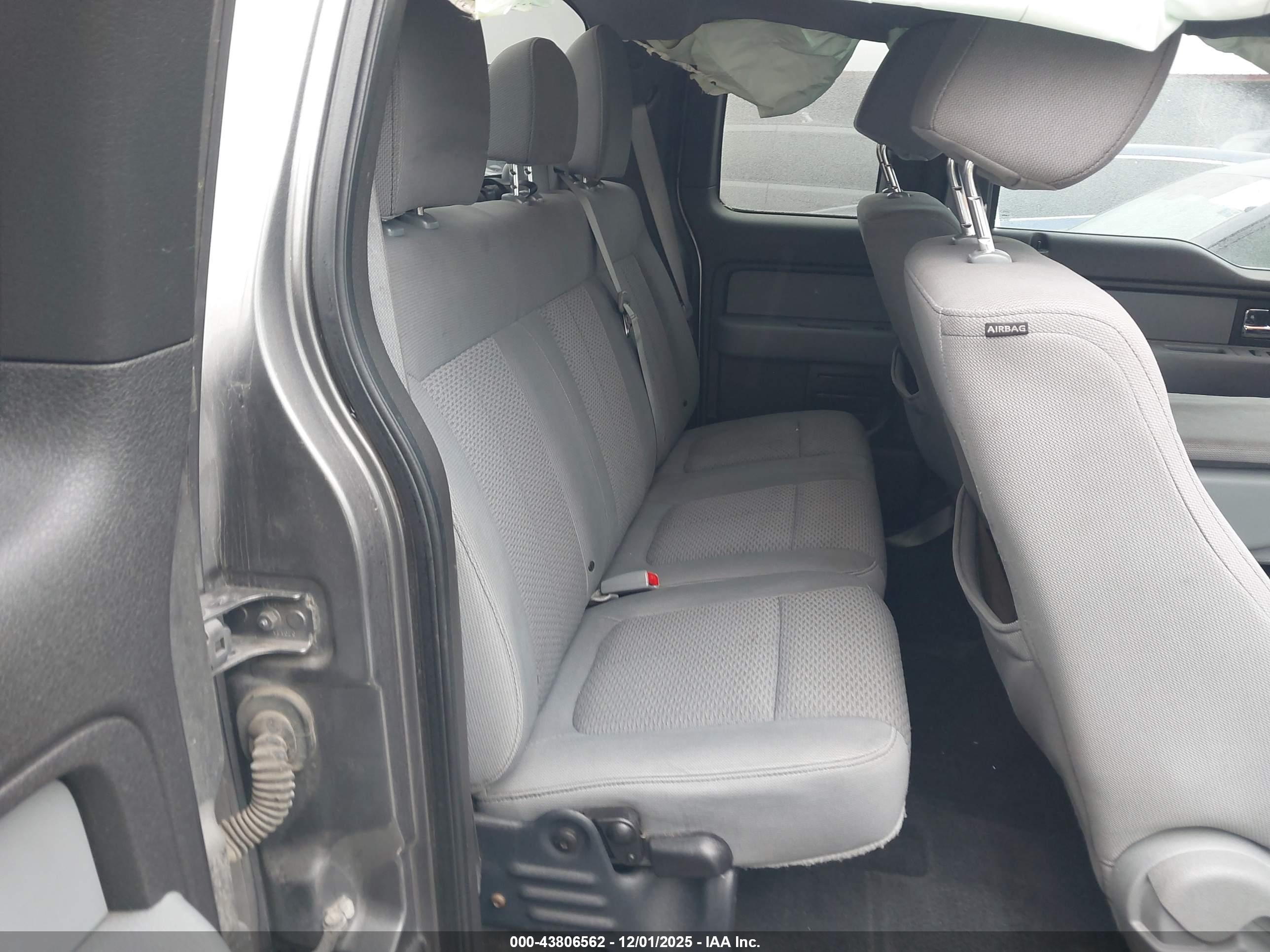 FORD F-150 image 8