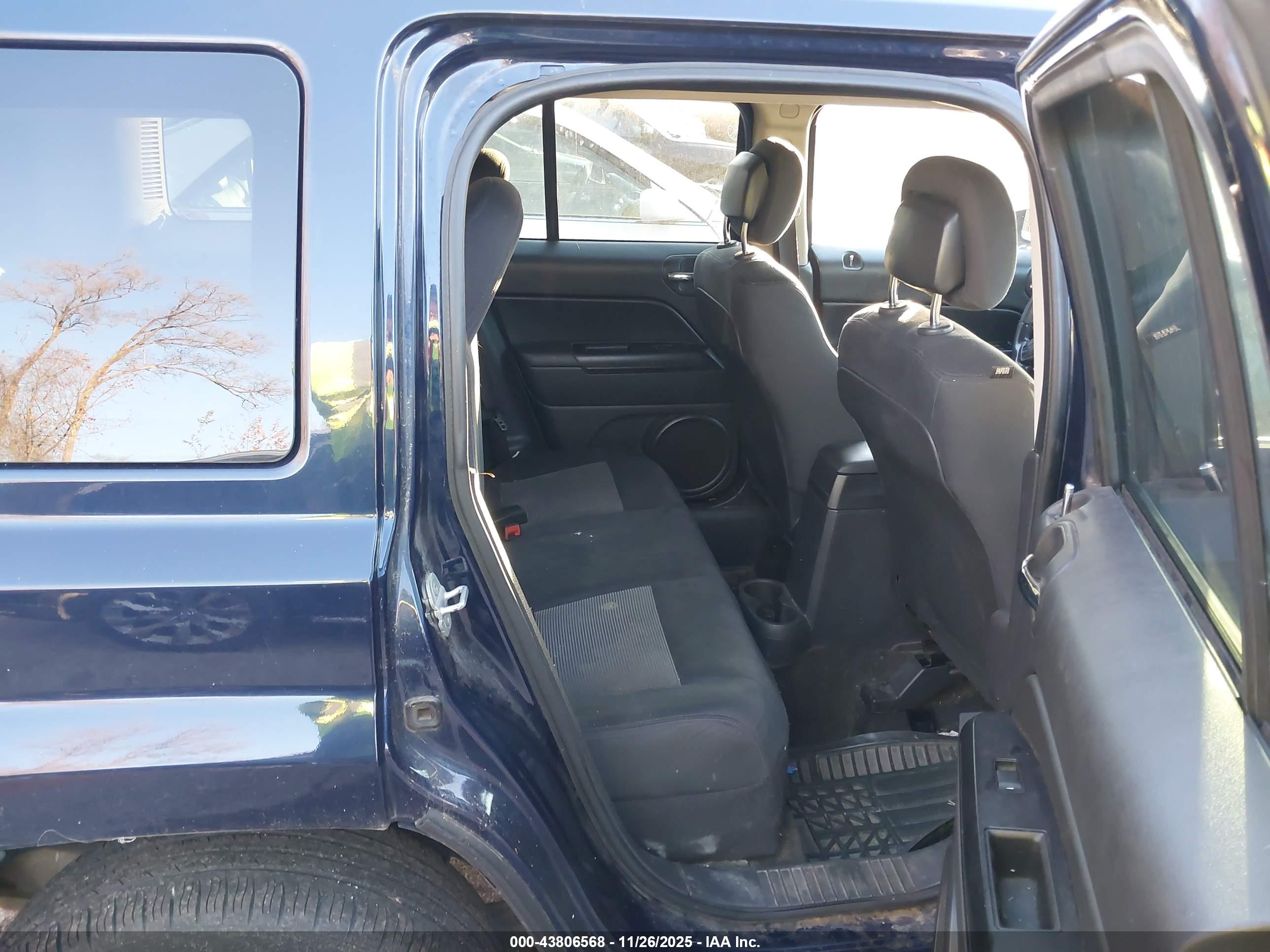 JEEP PATRIOT image 8