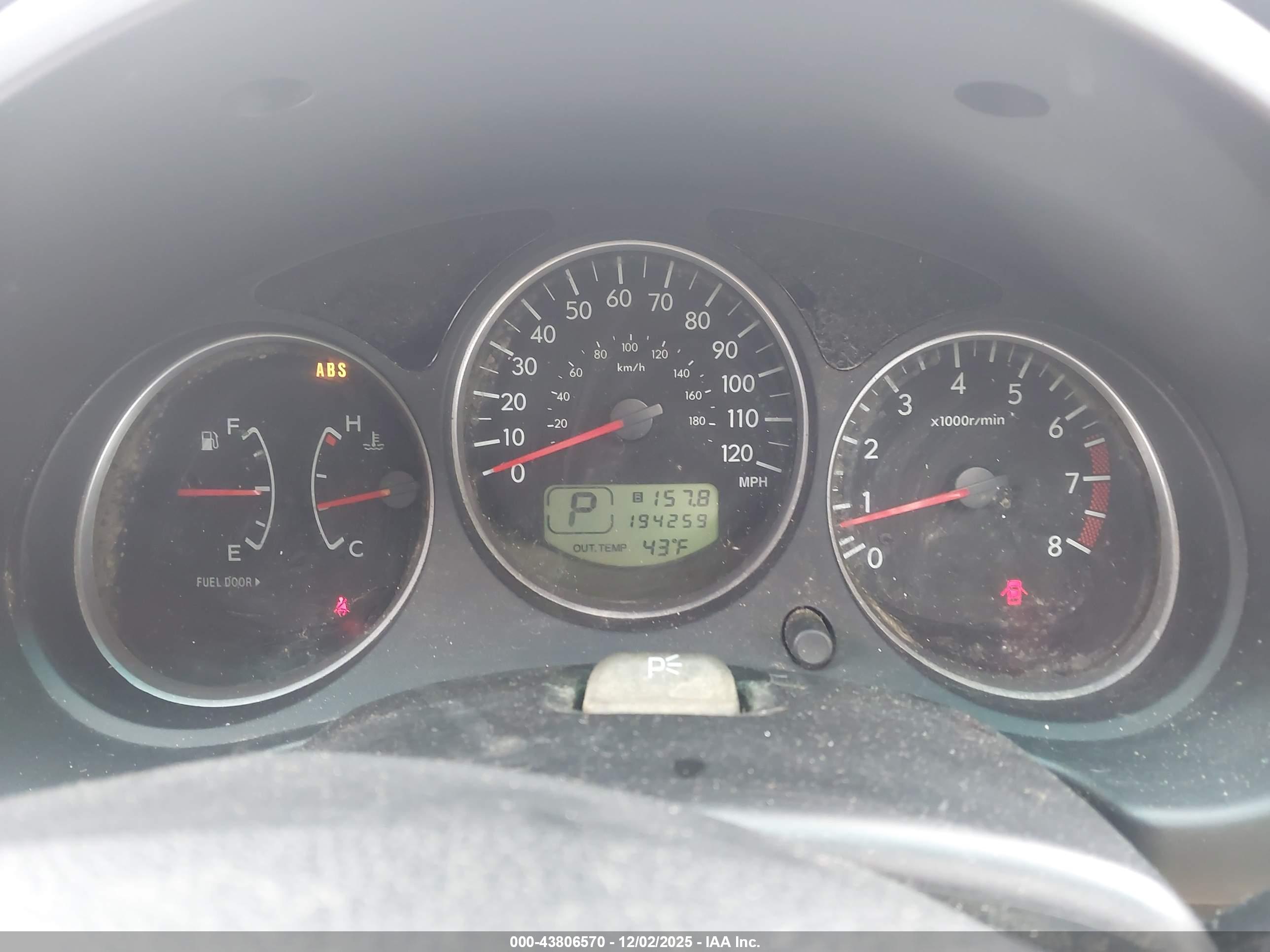 SUBARU FORESTER image 7