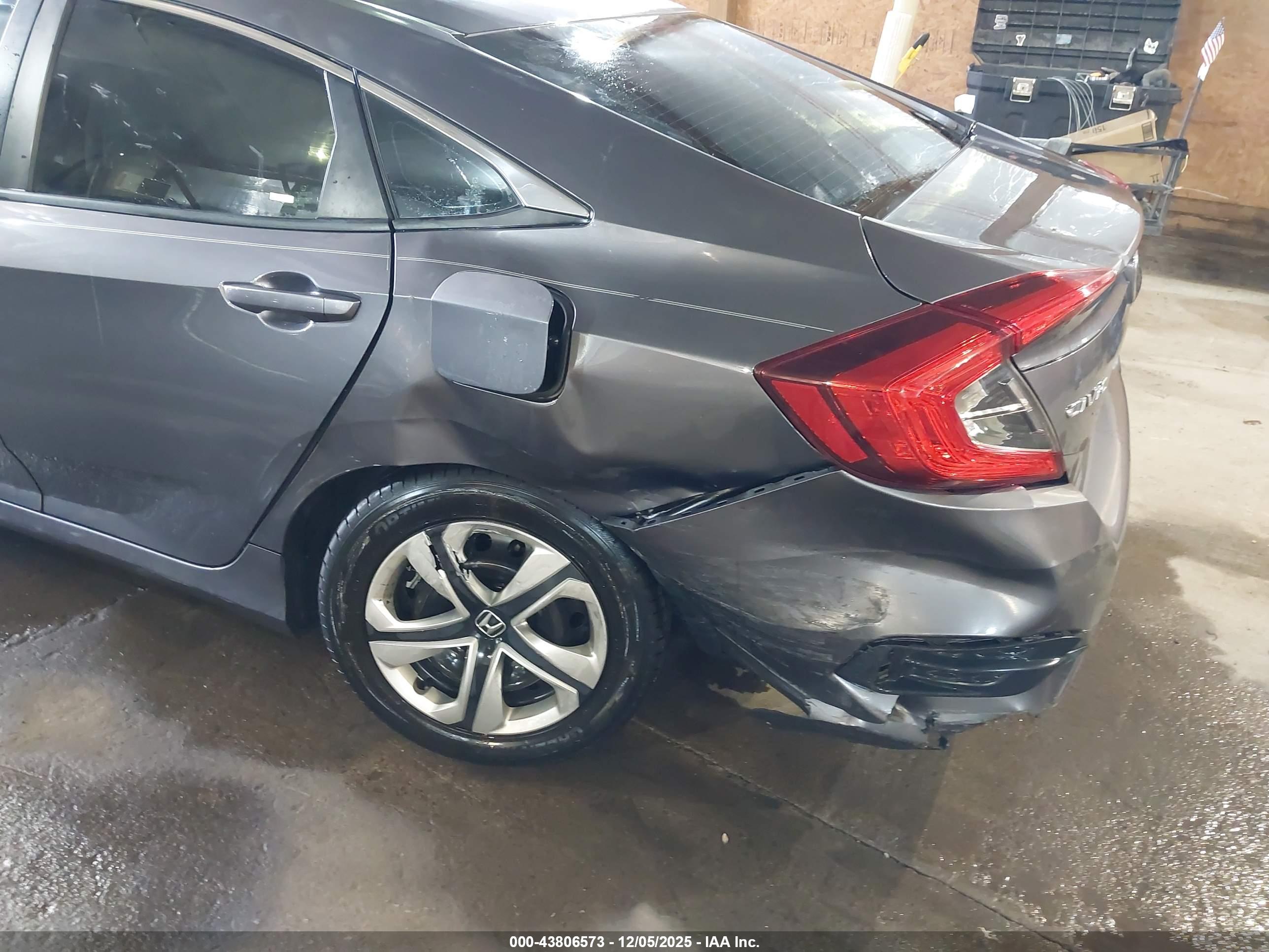 HONDA CIVIC image 6