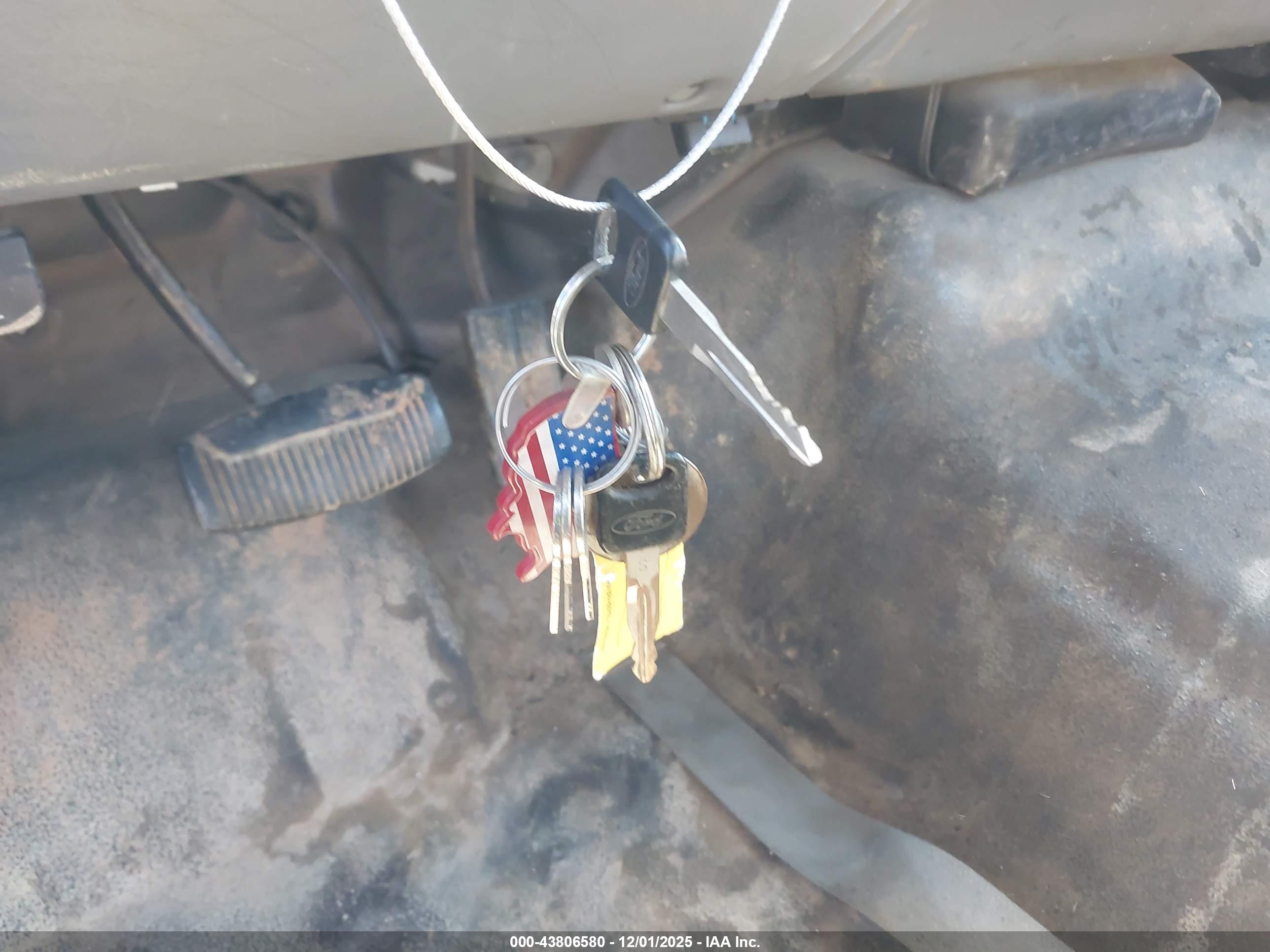 FORD F-250 image 11