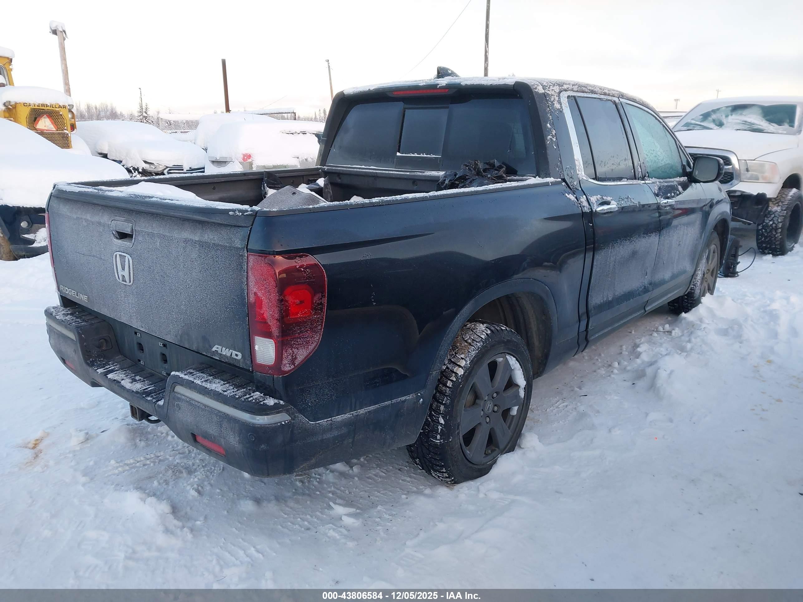HONDA RIDGELINE image 4