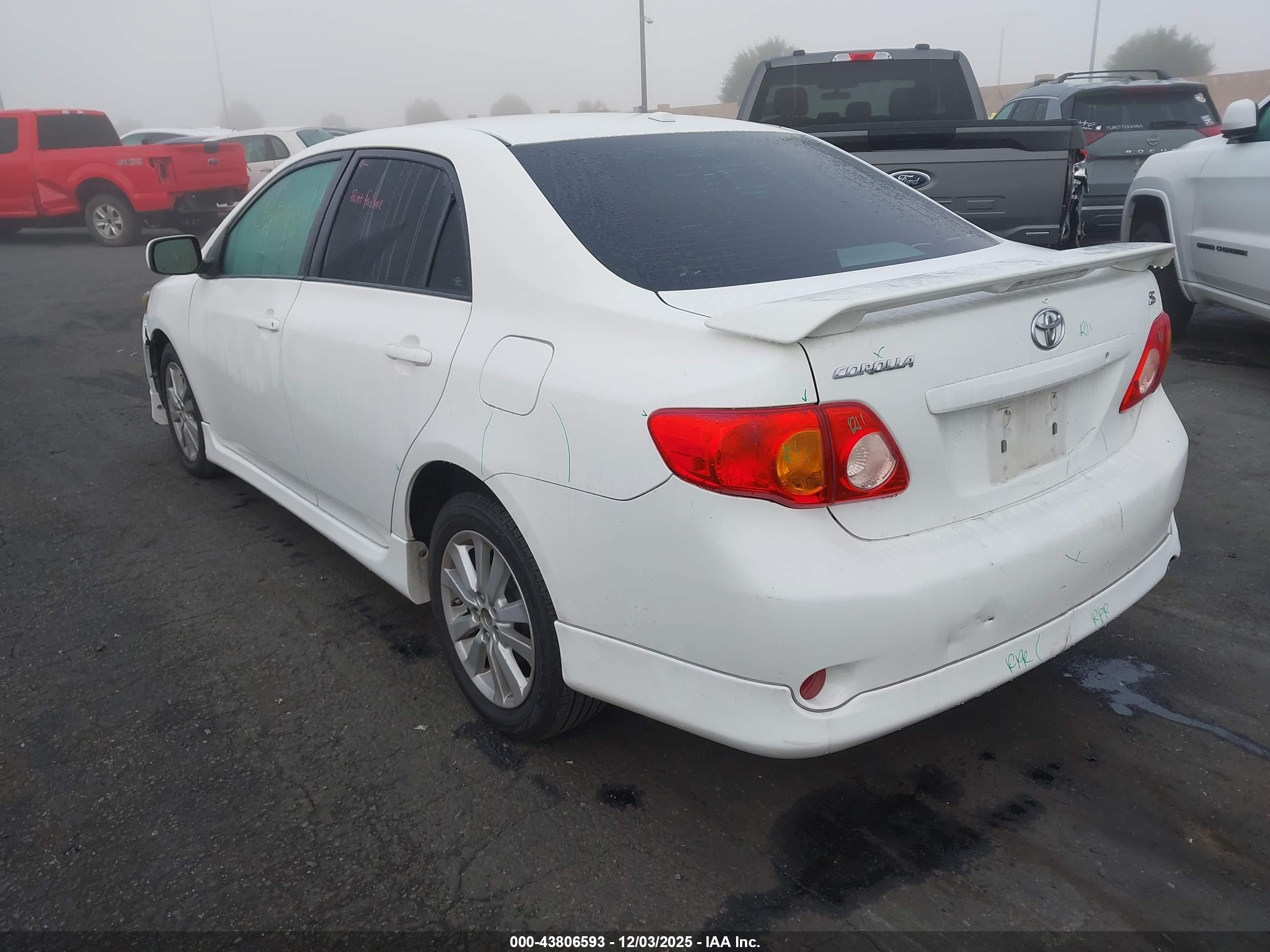 TOYOTA COROLLA image 3