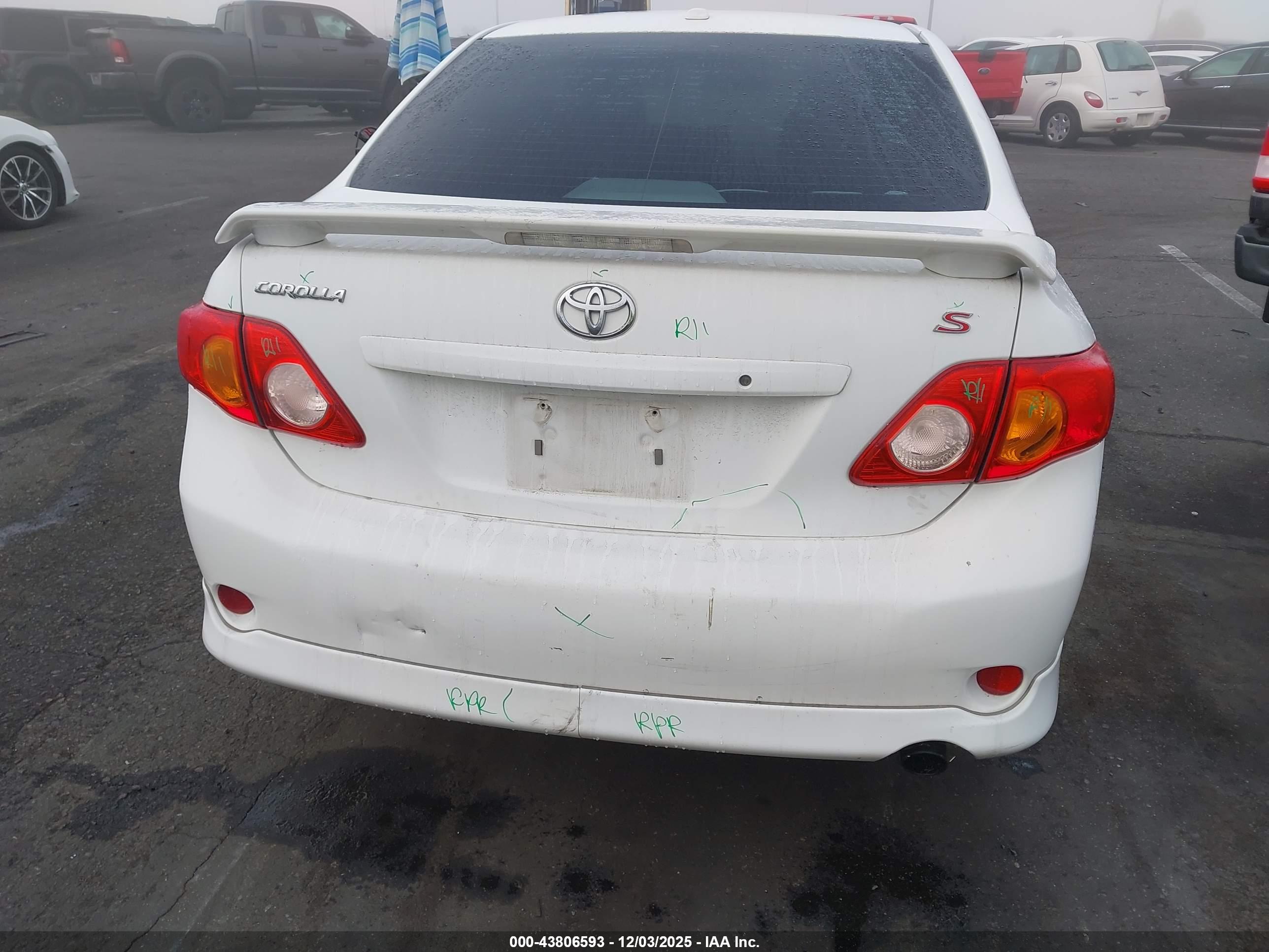 TOYOTA COROLLA image 6