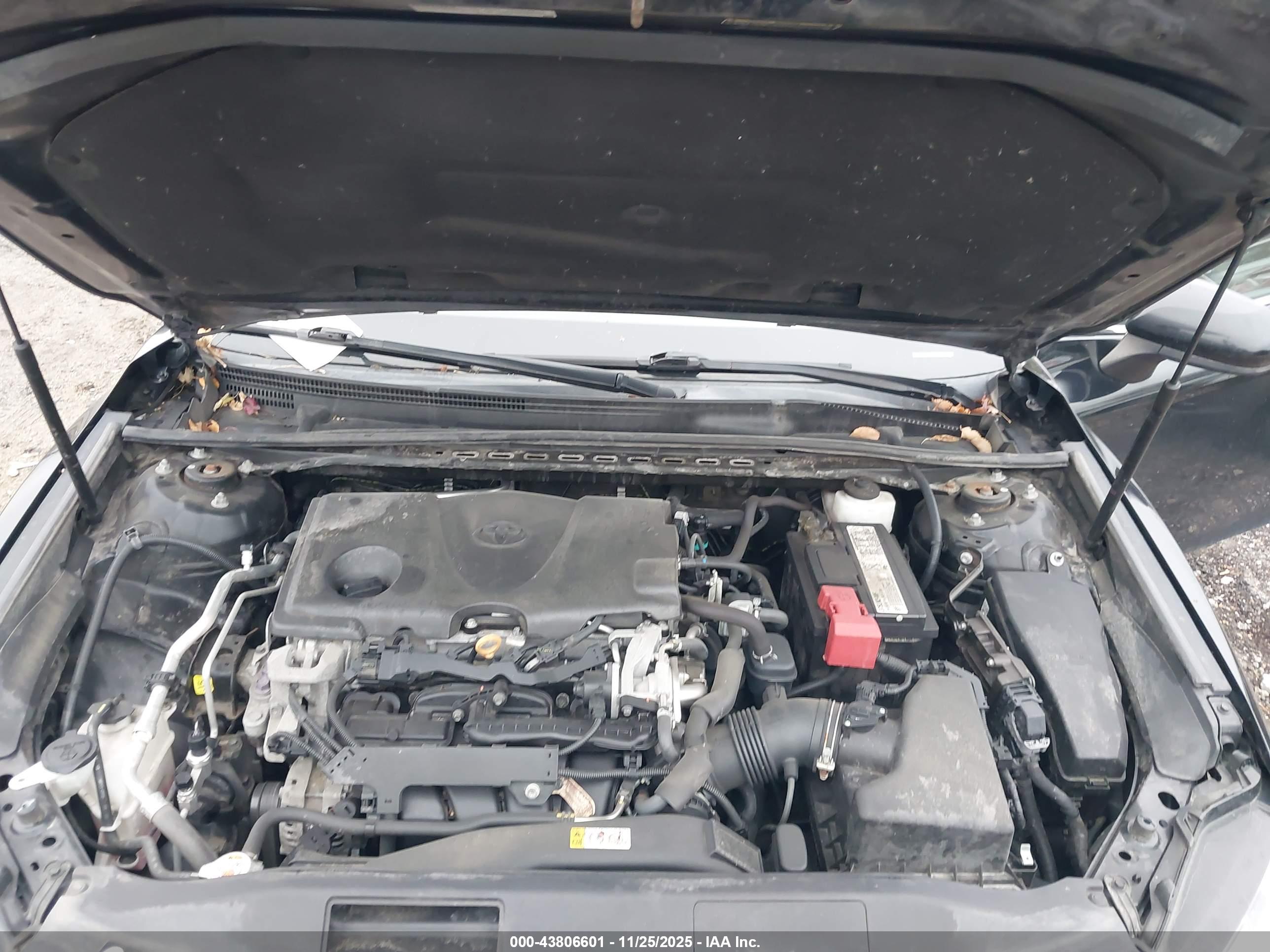 TOYOTA CAMRY image 10
