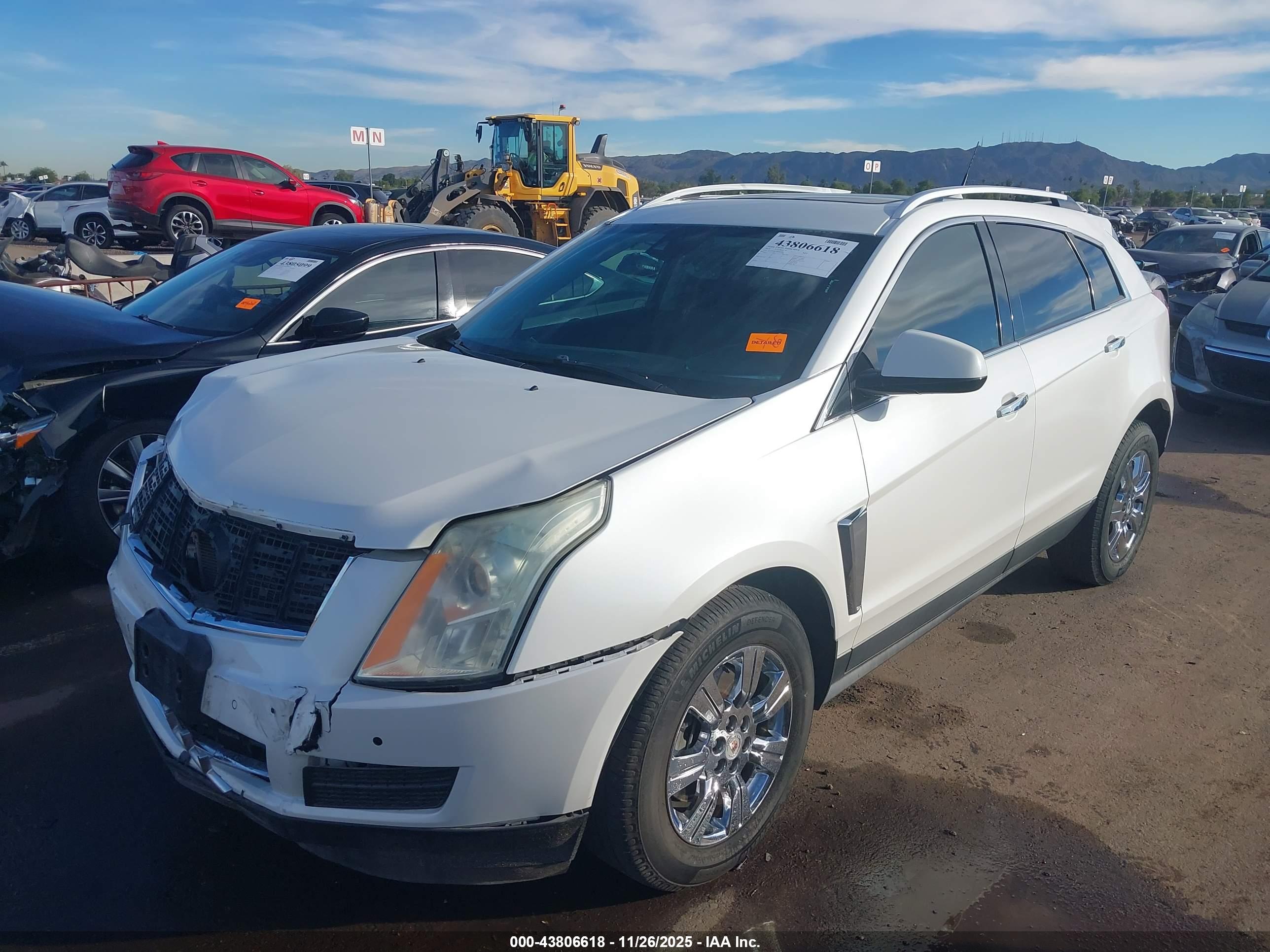 CADILLAC SRX image 2