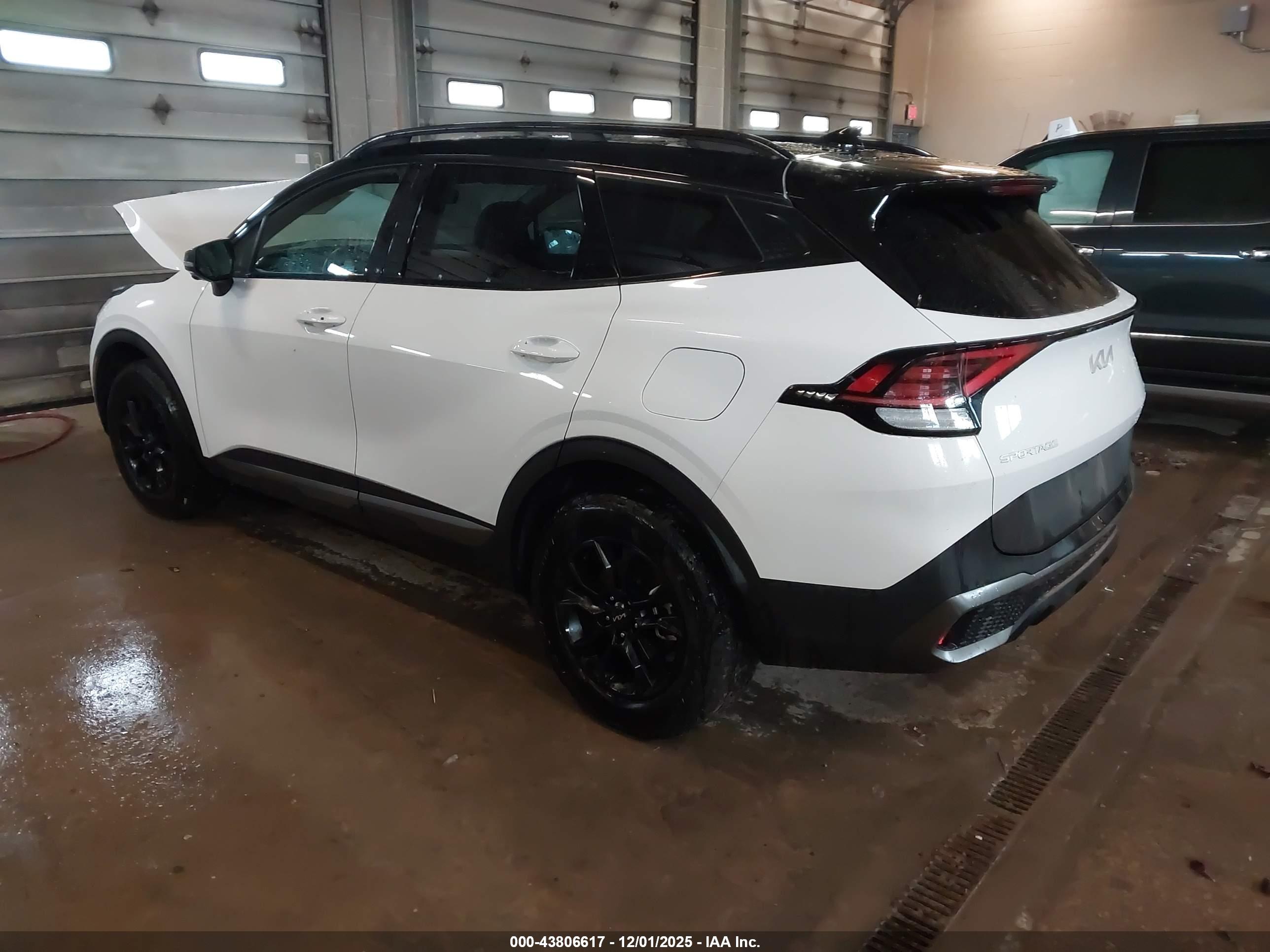 KIA SPORTAGE image 3