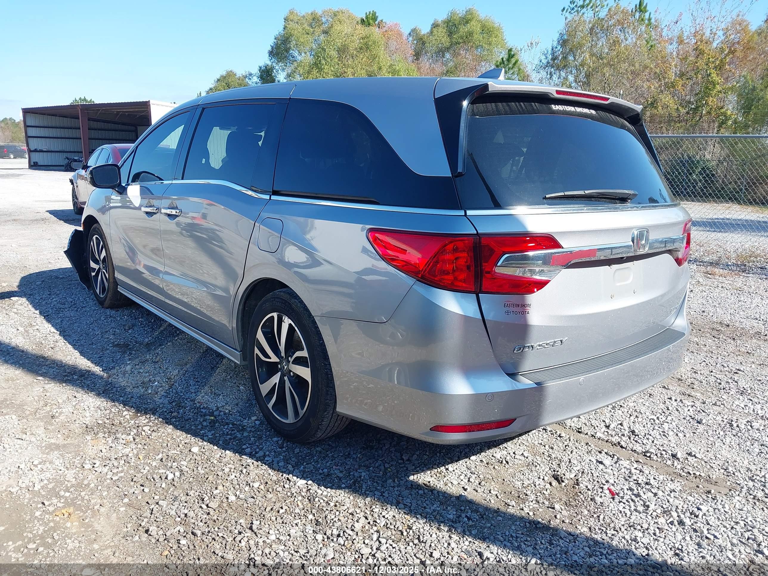 HONDA ODYSSEY image 3