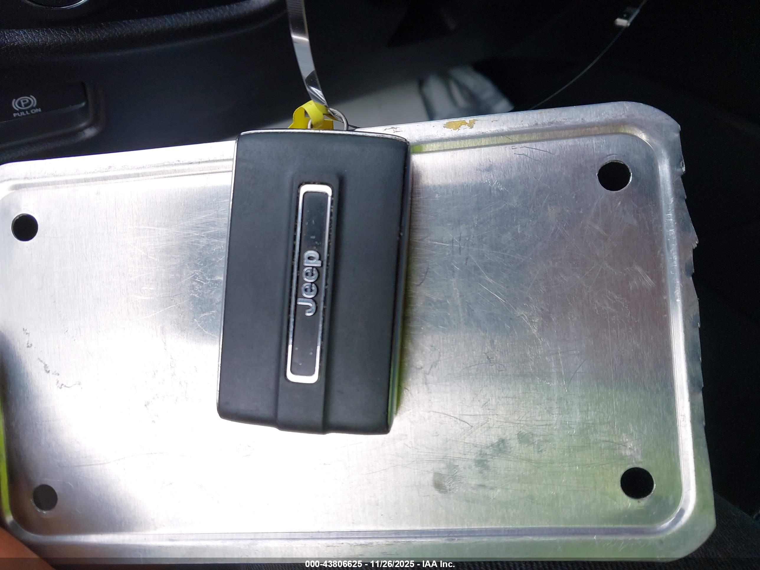 JEEP GRAND image 11