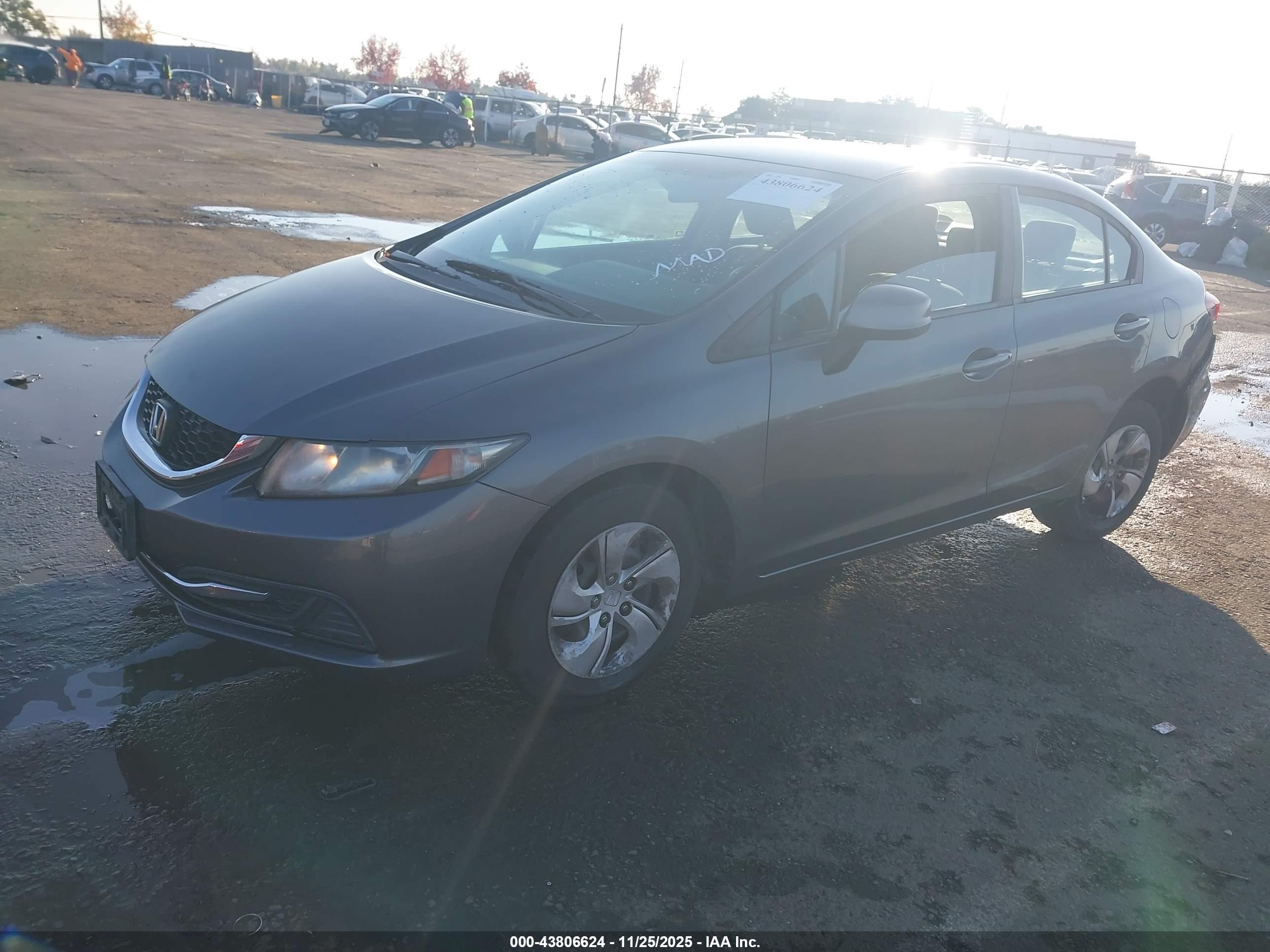 HONDA CIVIC image 2