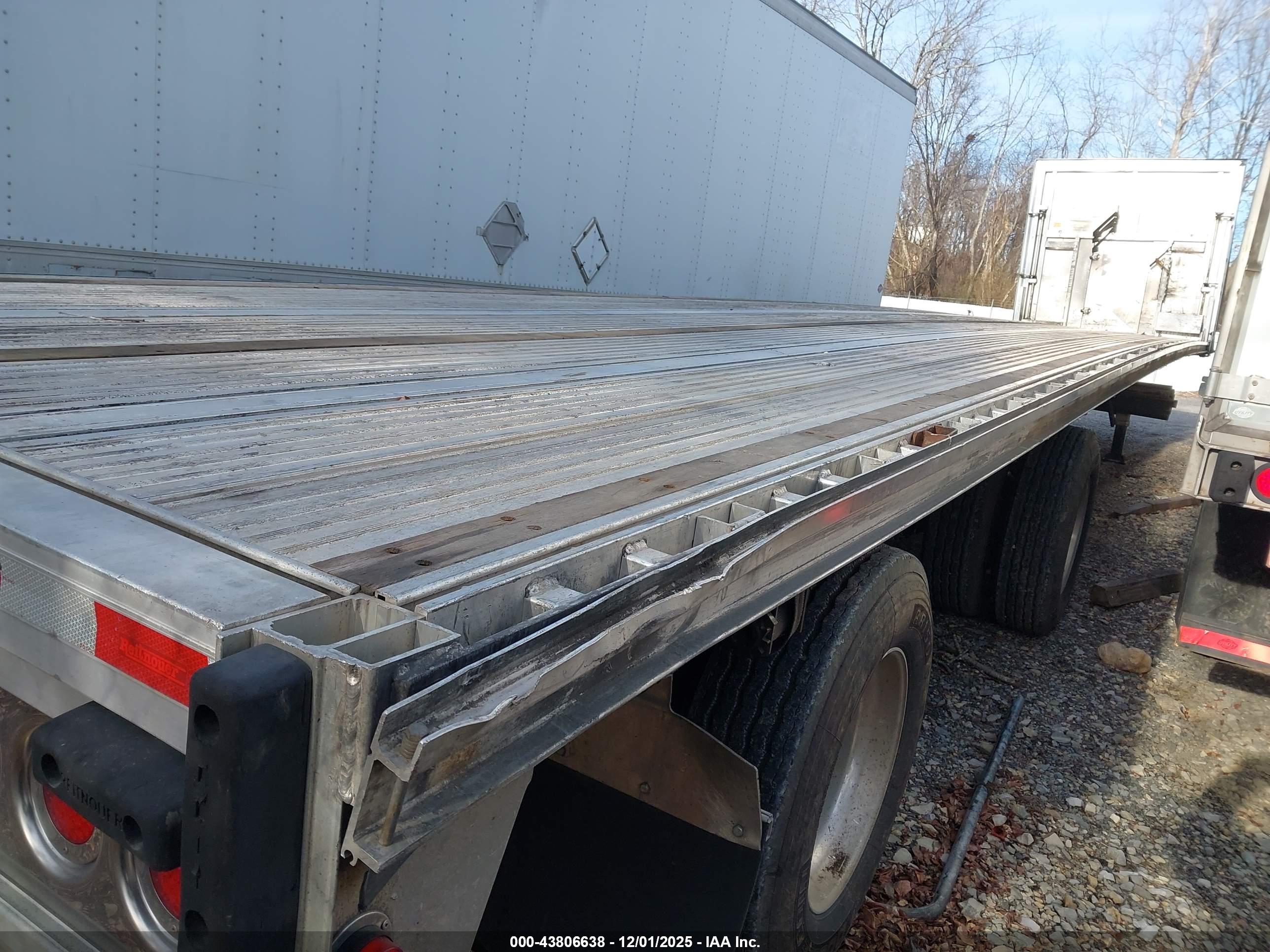 REITNOUER FLATBED image 4