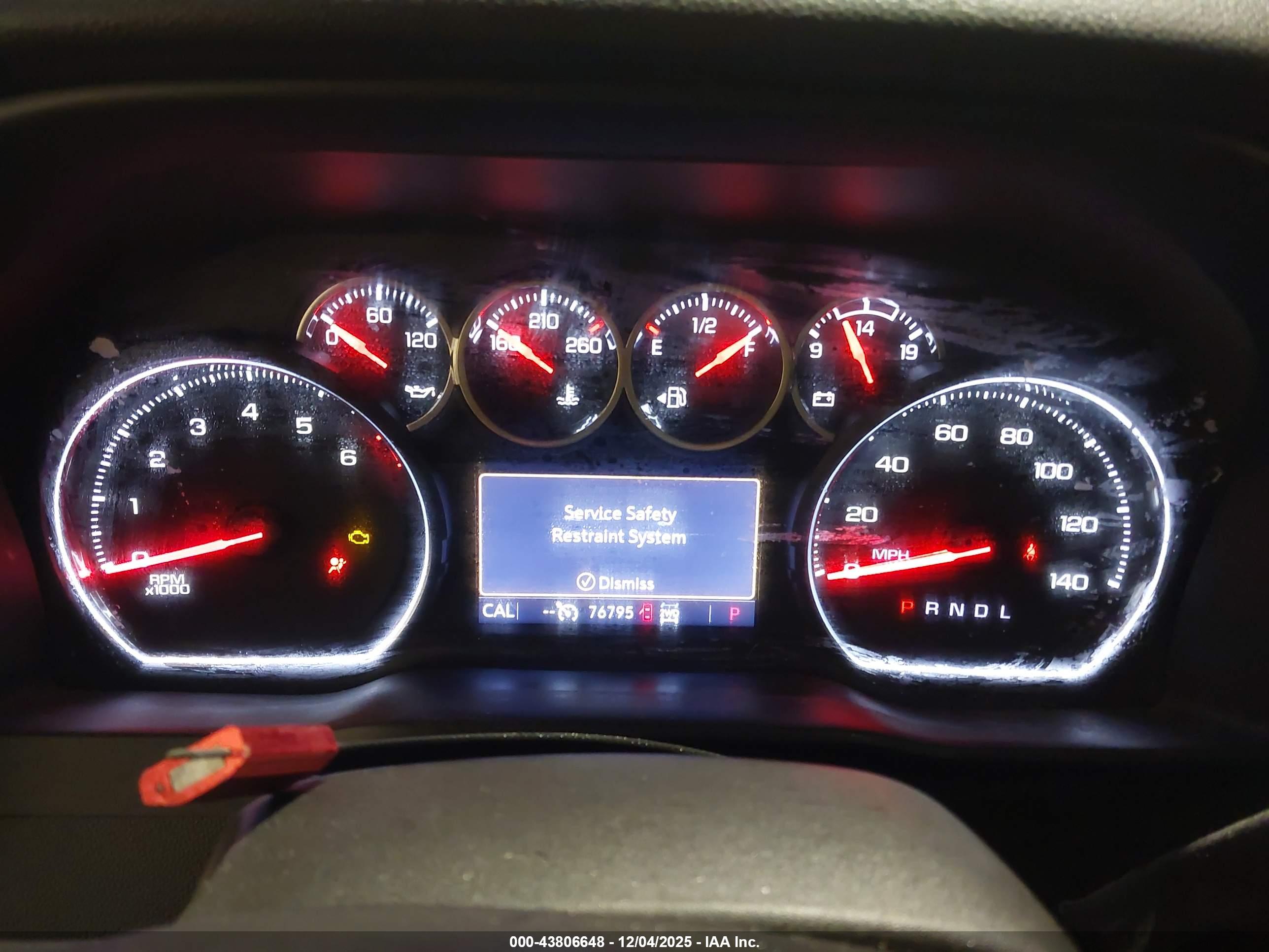 CHEVROLET SILVERADO image 7