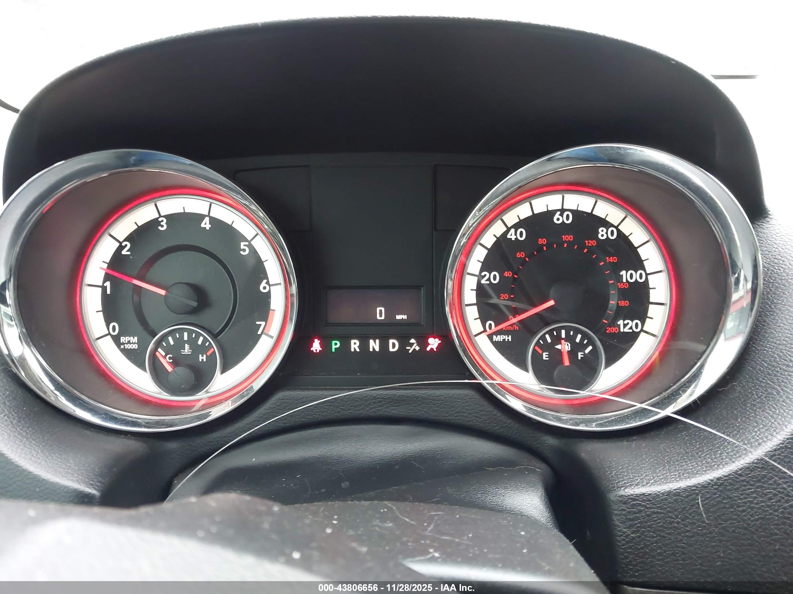 DODGE GRAND image 7
