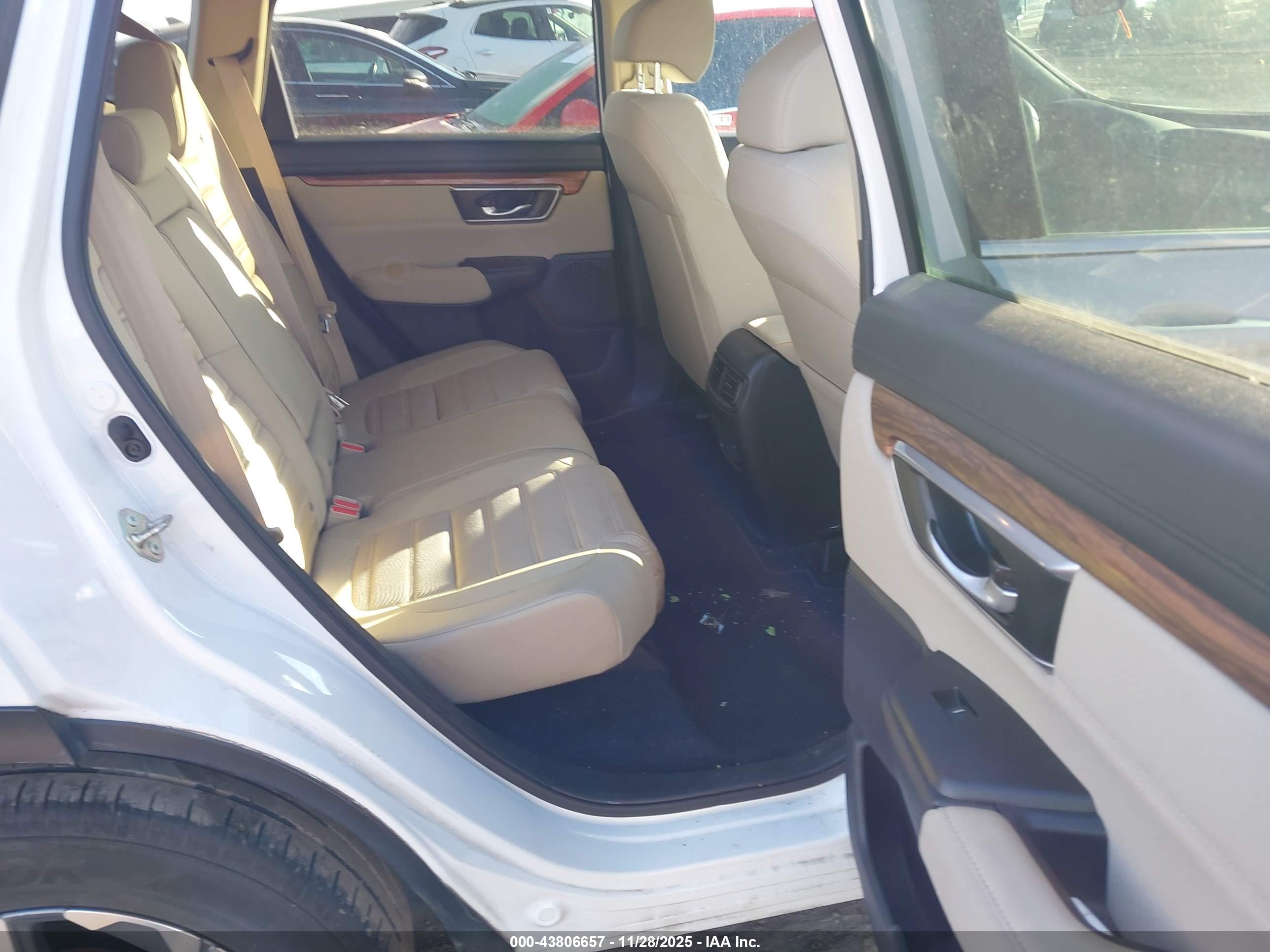 HONDA CR-V image 8
