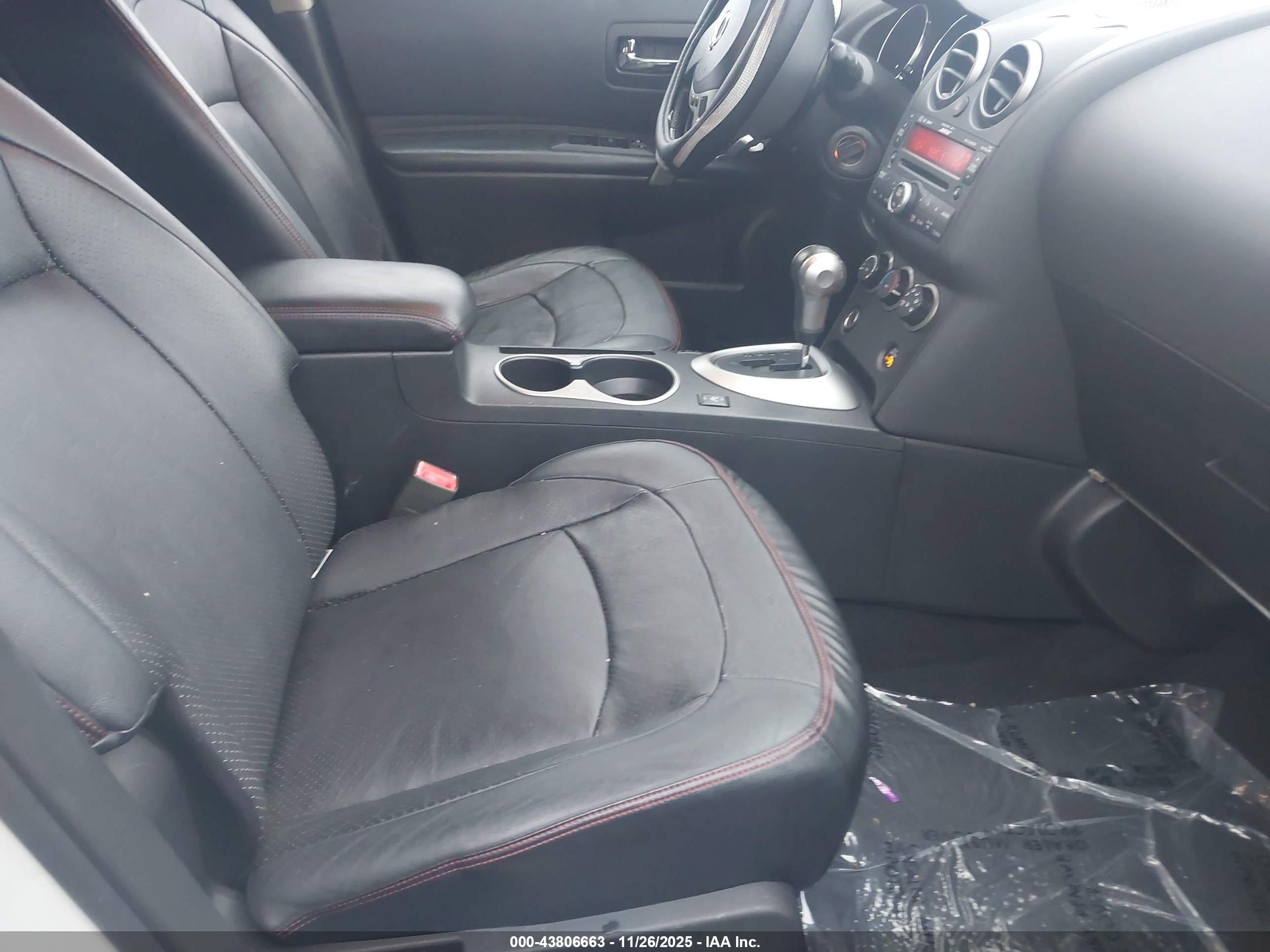 NISSAN ROGUE image 5