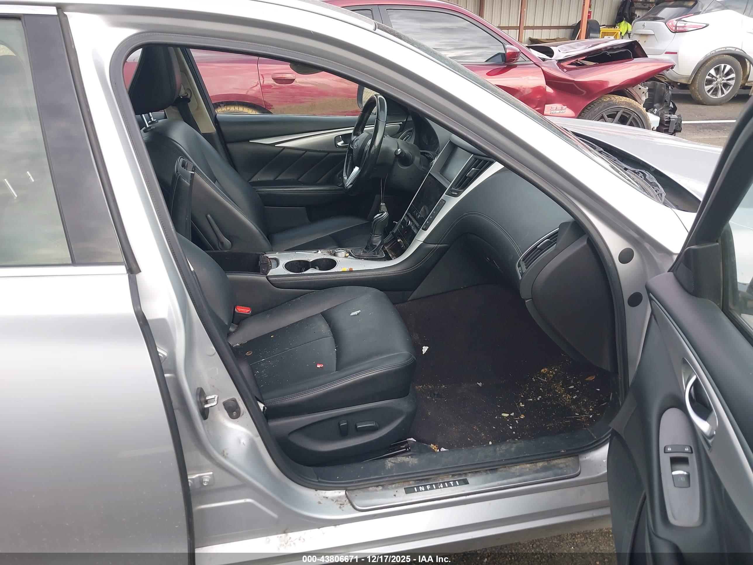 INFINITI Q50 image 5