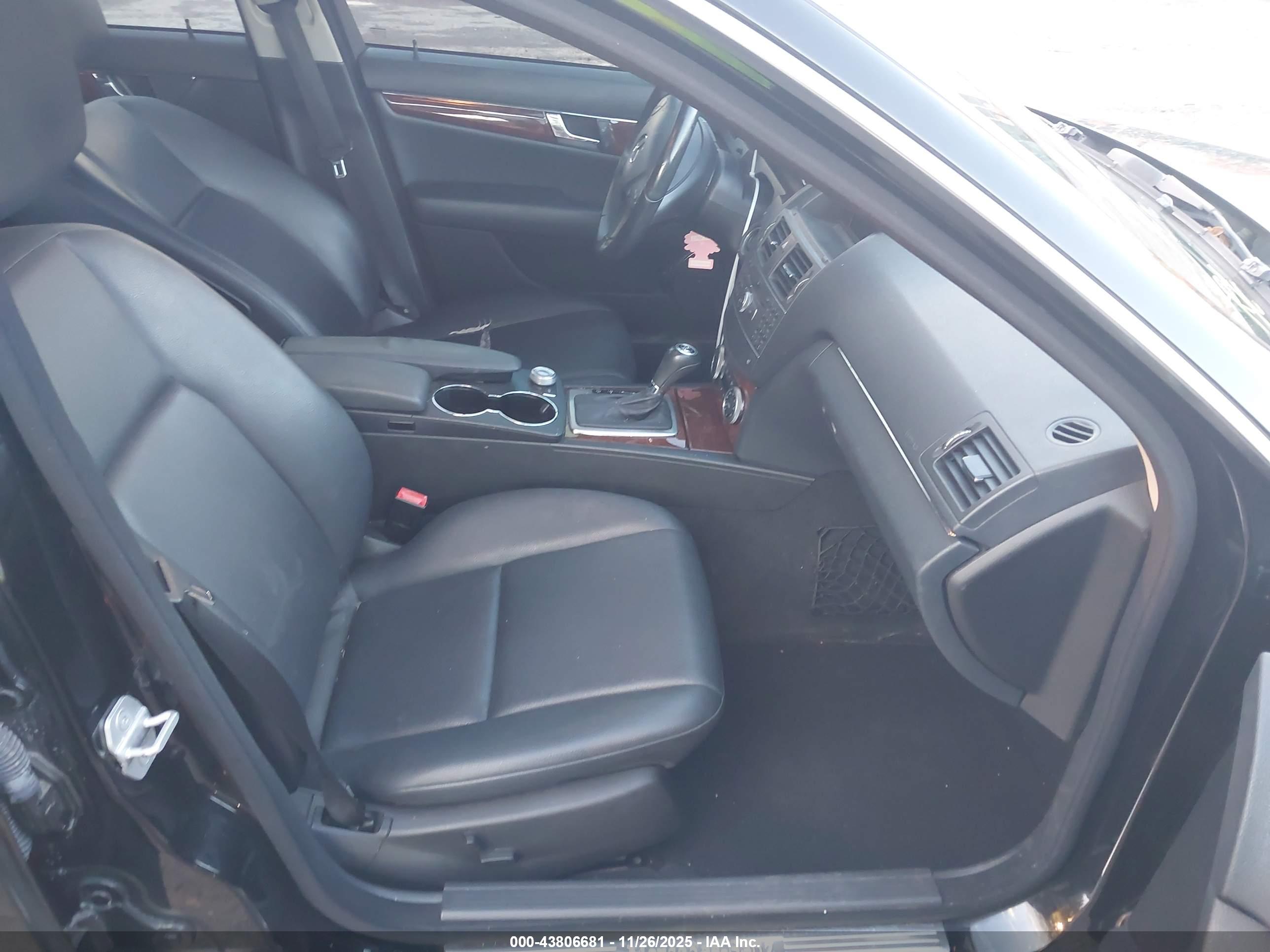 MERCEDES-BENZ C image 5