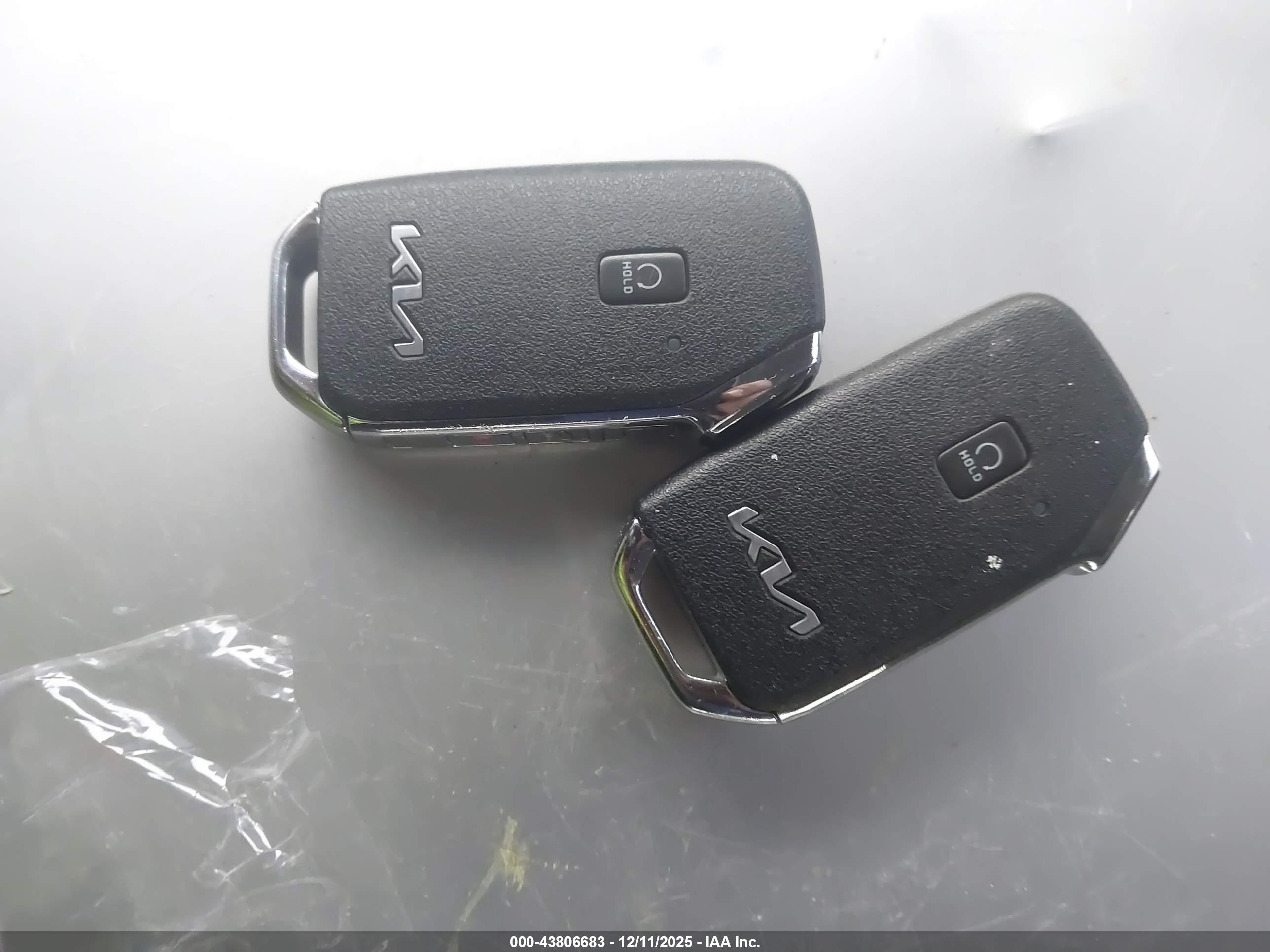 KIA TELLURIDE image 11