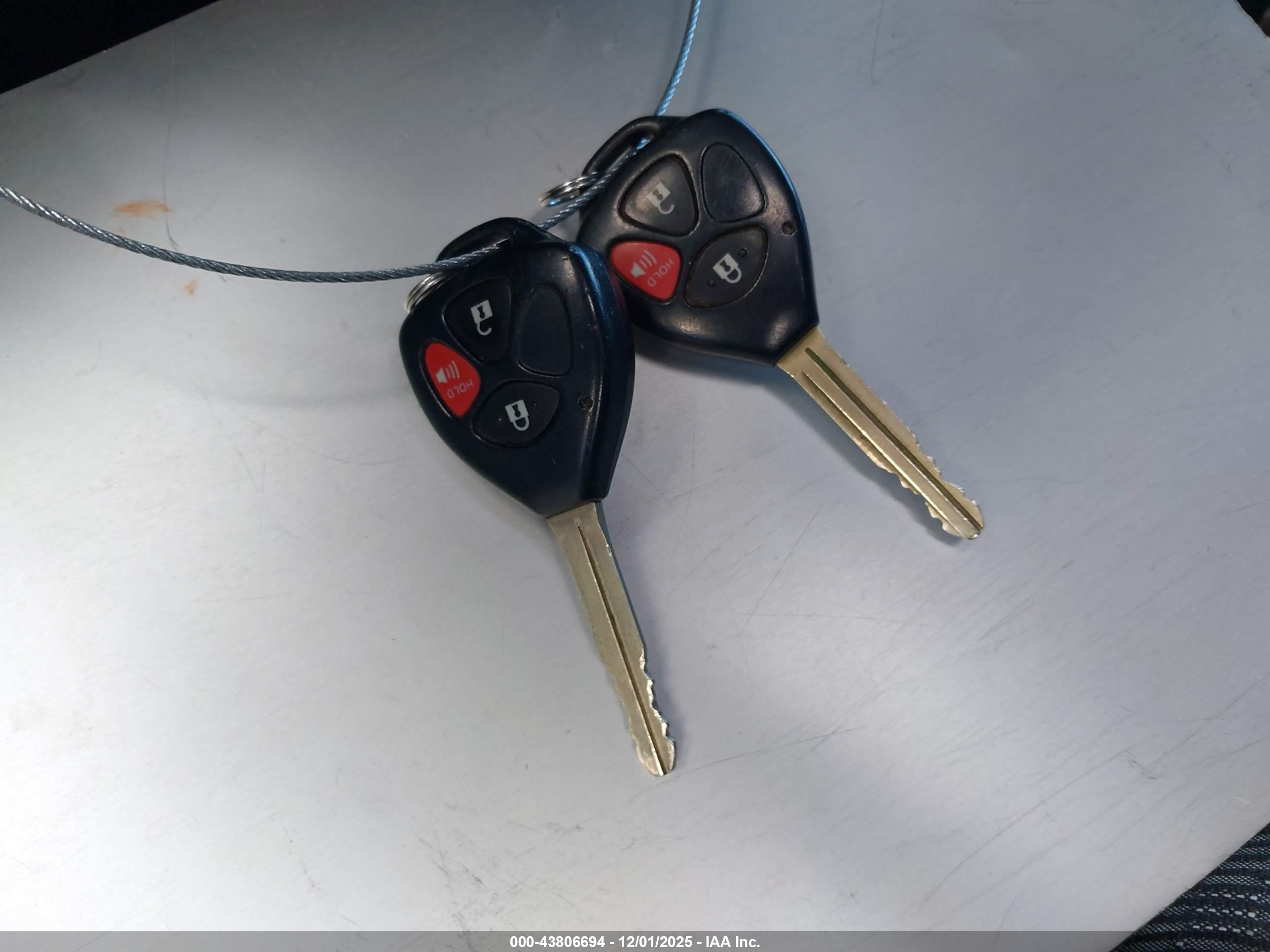 TOYOTA YARIS image 11