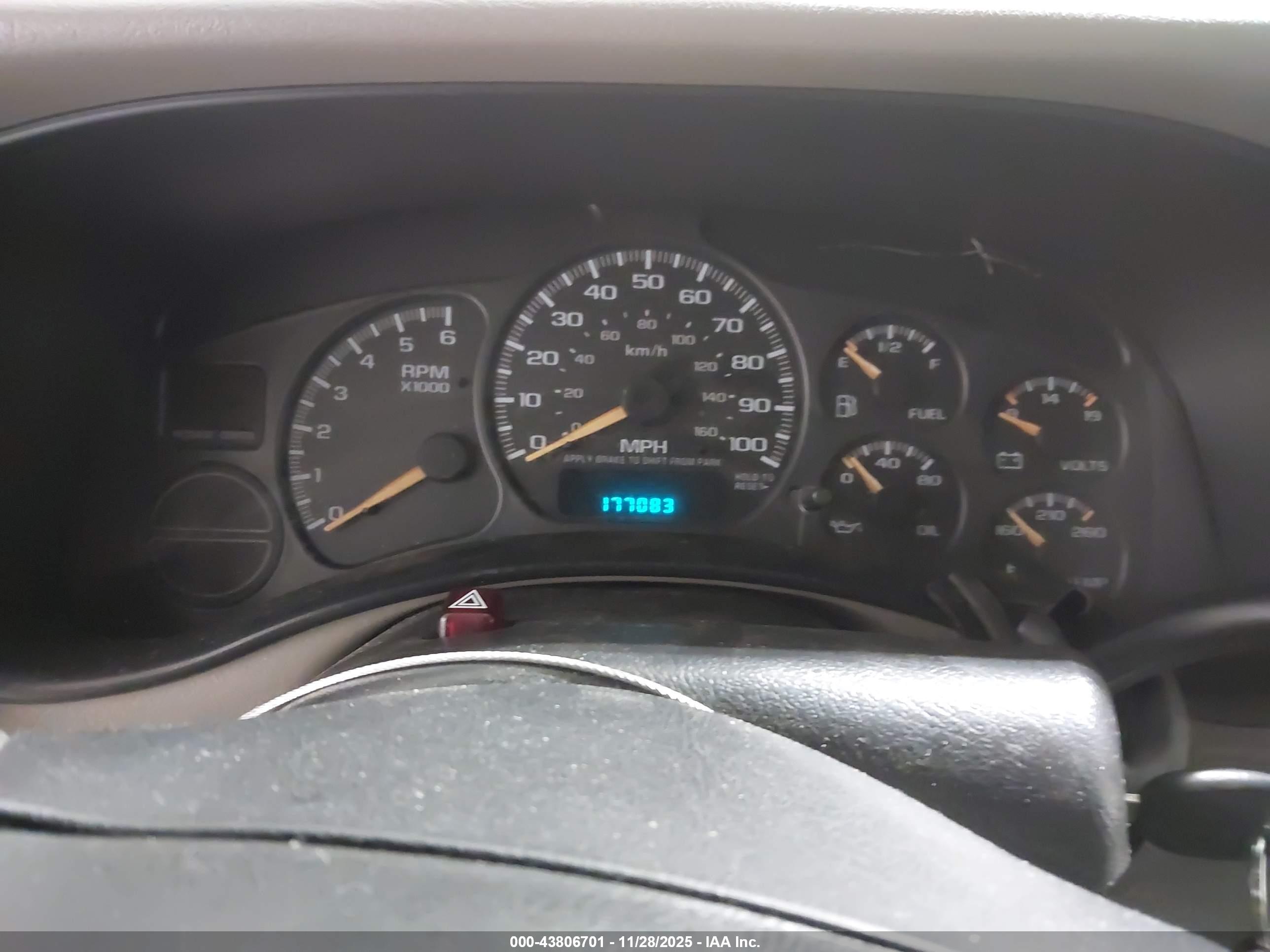 GMC SIERRA image 7