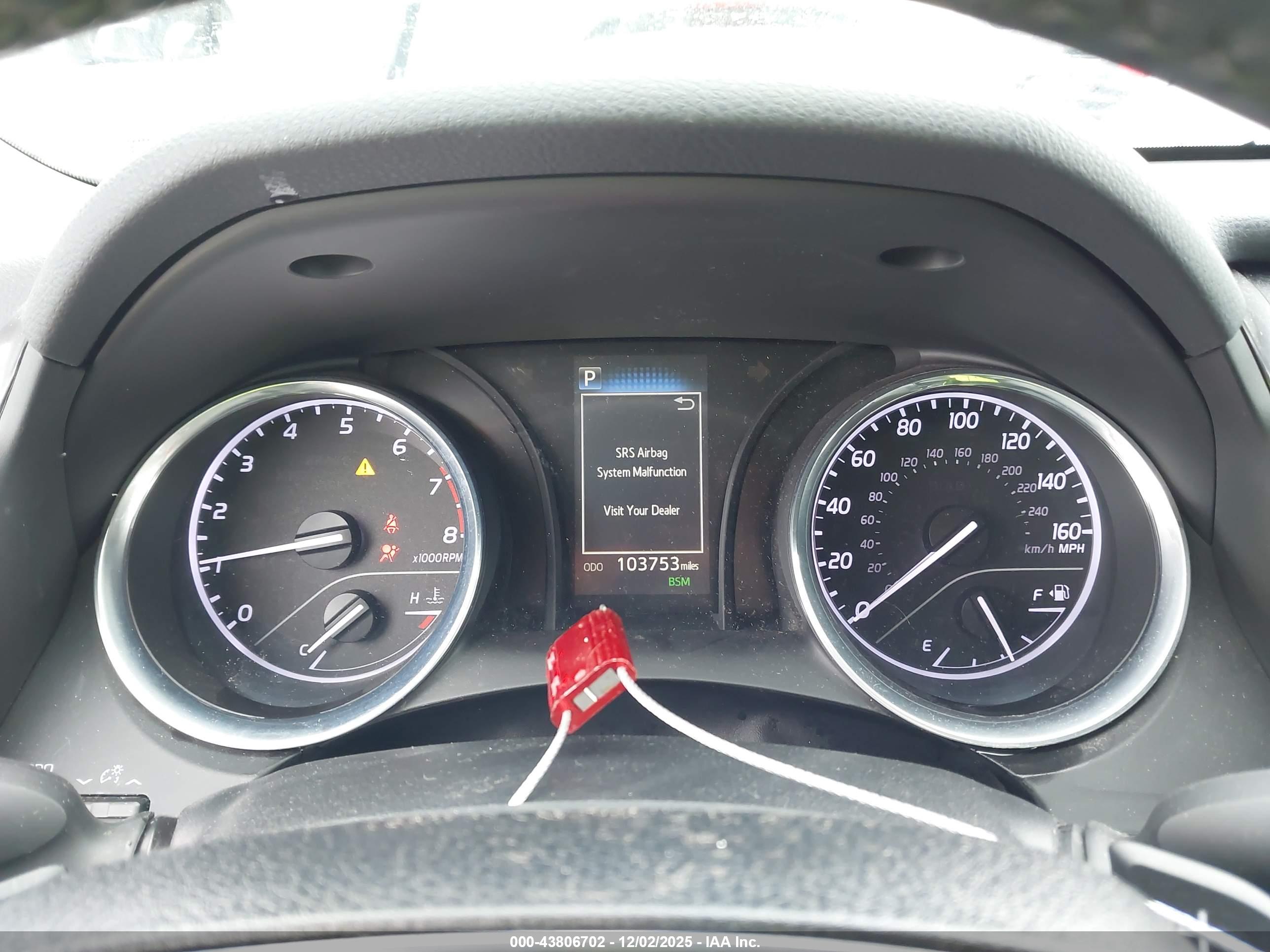 TOYOTA CAMRY image 7