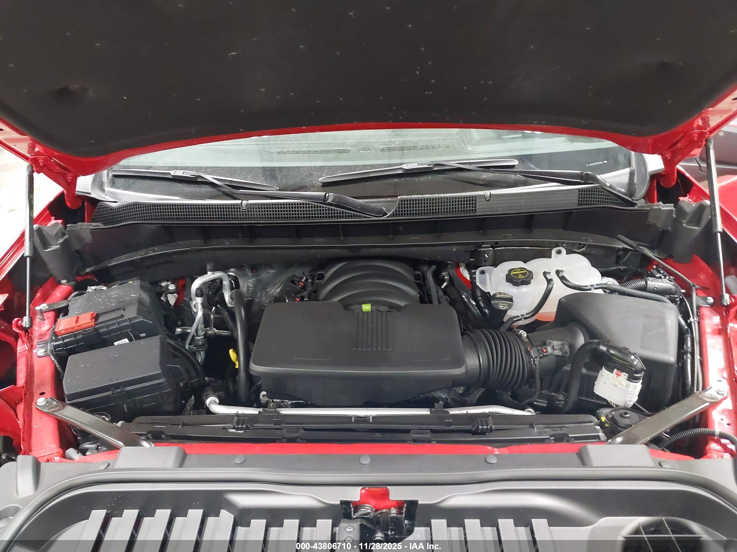 CHEVROLET SILVERADO image 10